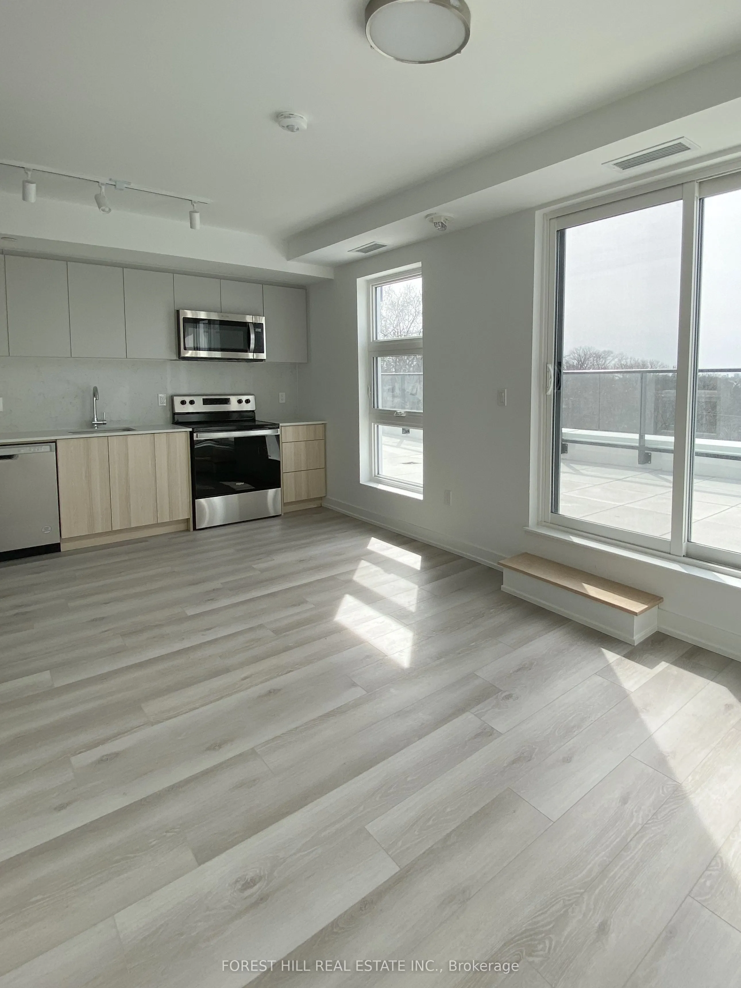 2000 Bathurst Street, #610