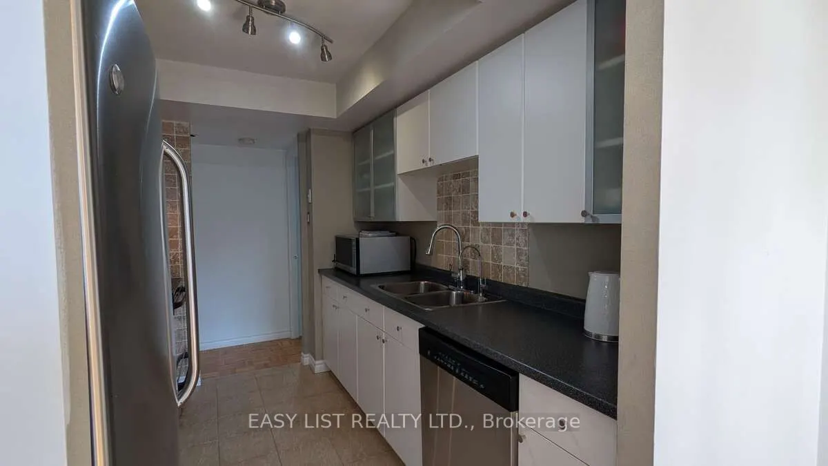 5 Kenneth Avenue #1804