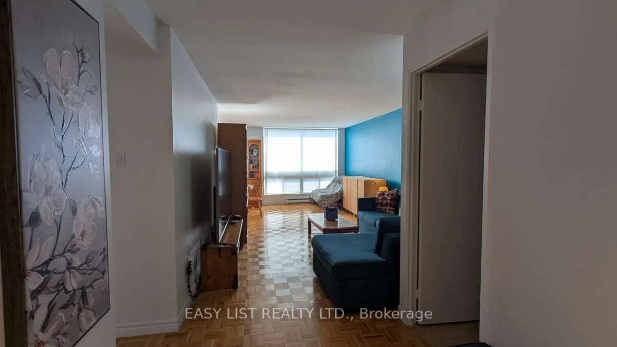 5 Kenneth Avenue #1804