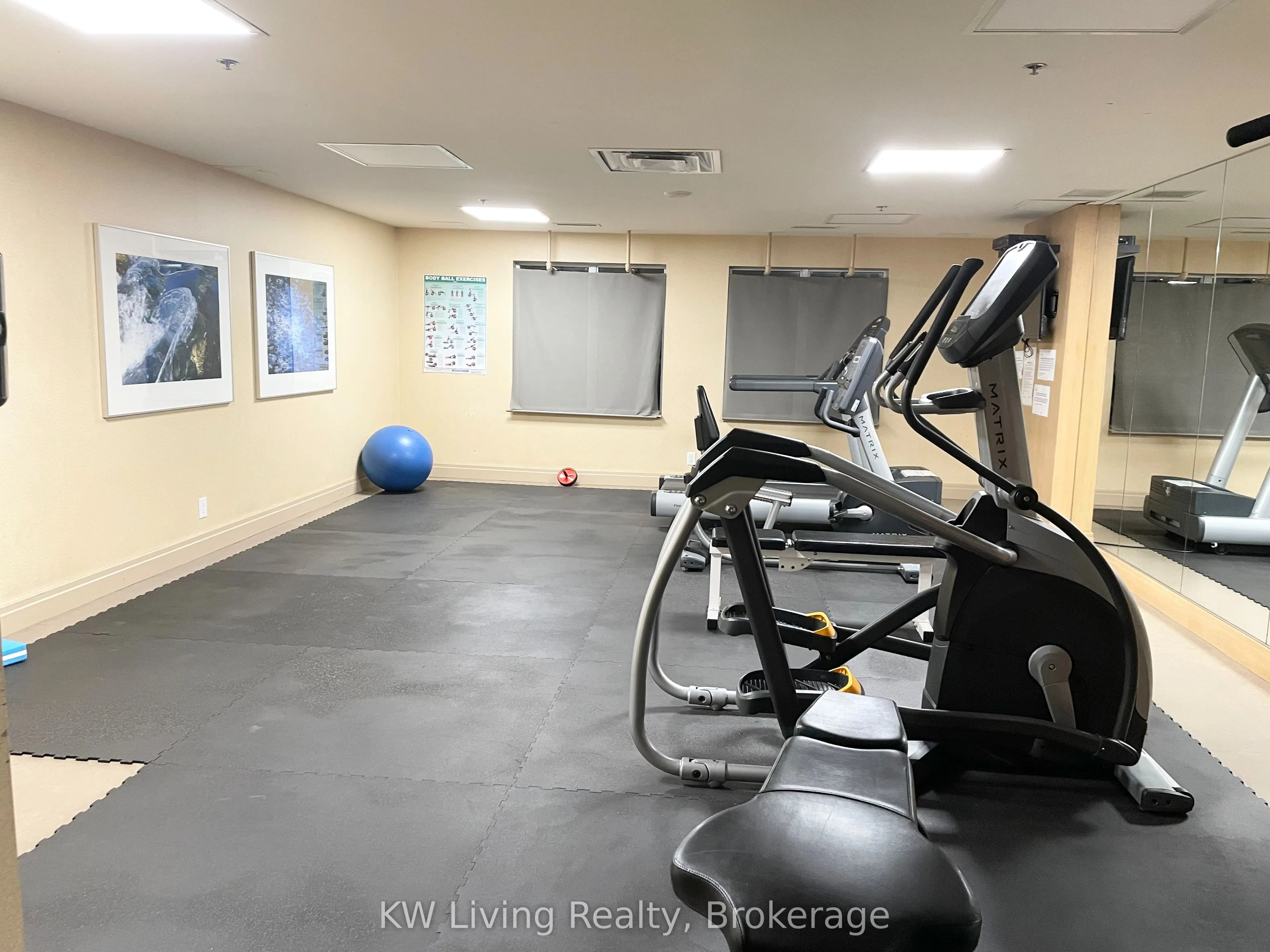 736 Spadina Avenue, #709