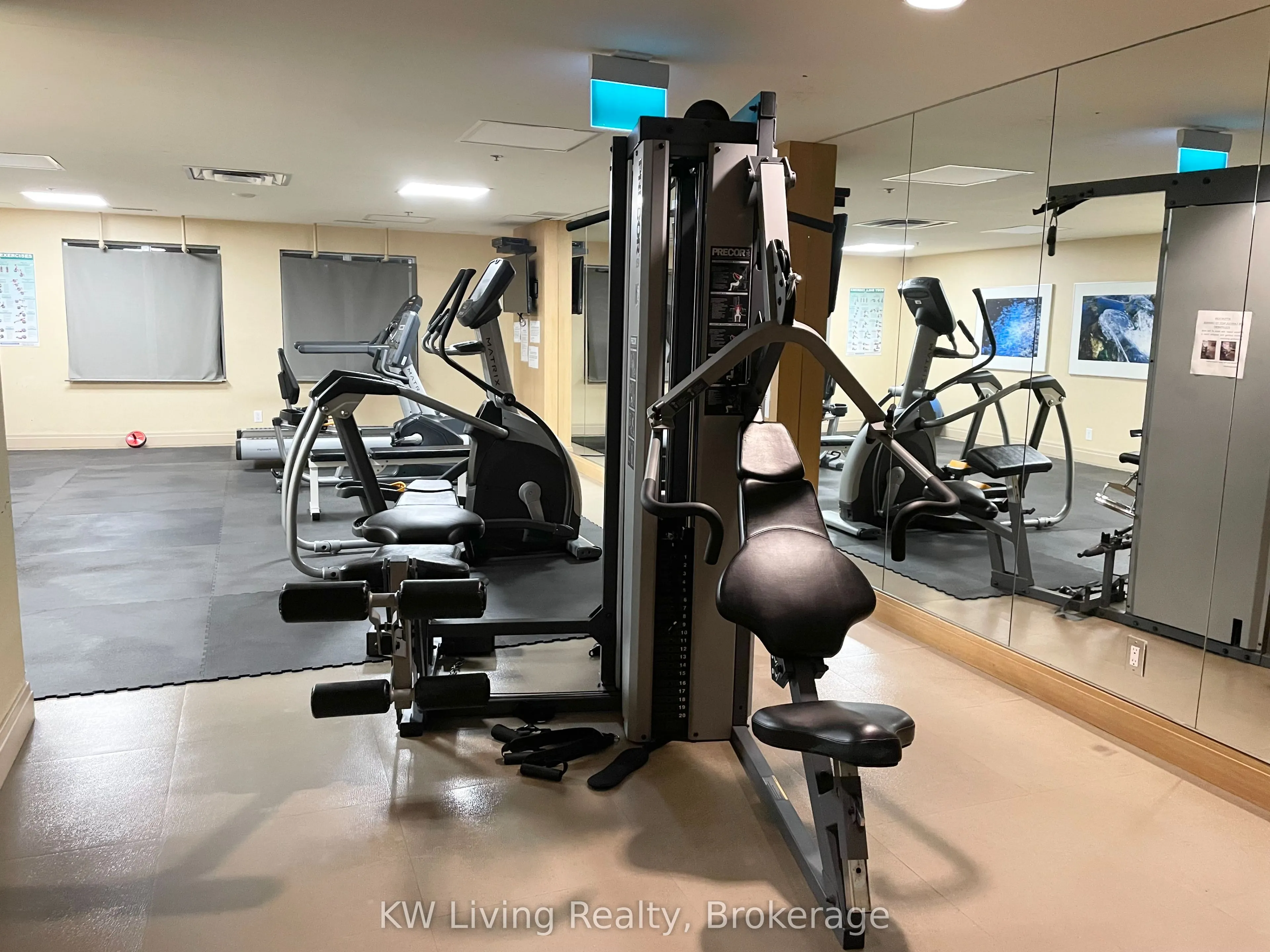 736 Spadina Avenue, #709