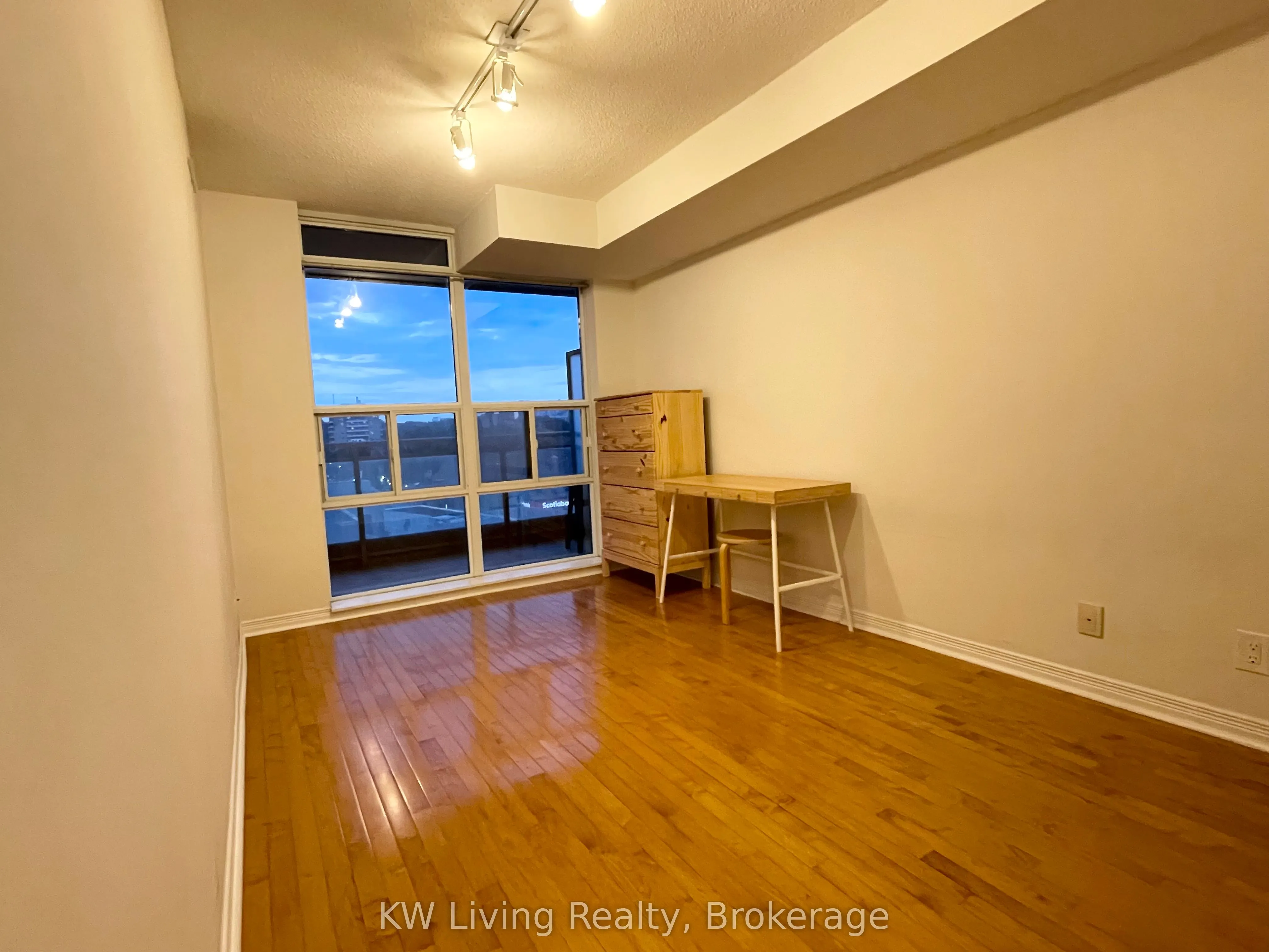 736 Spadina Avenue, #709