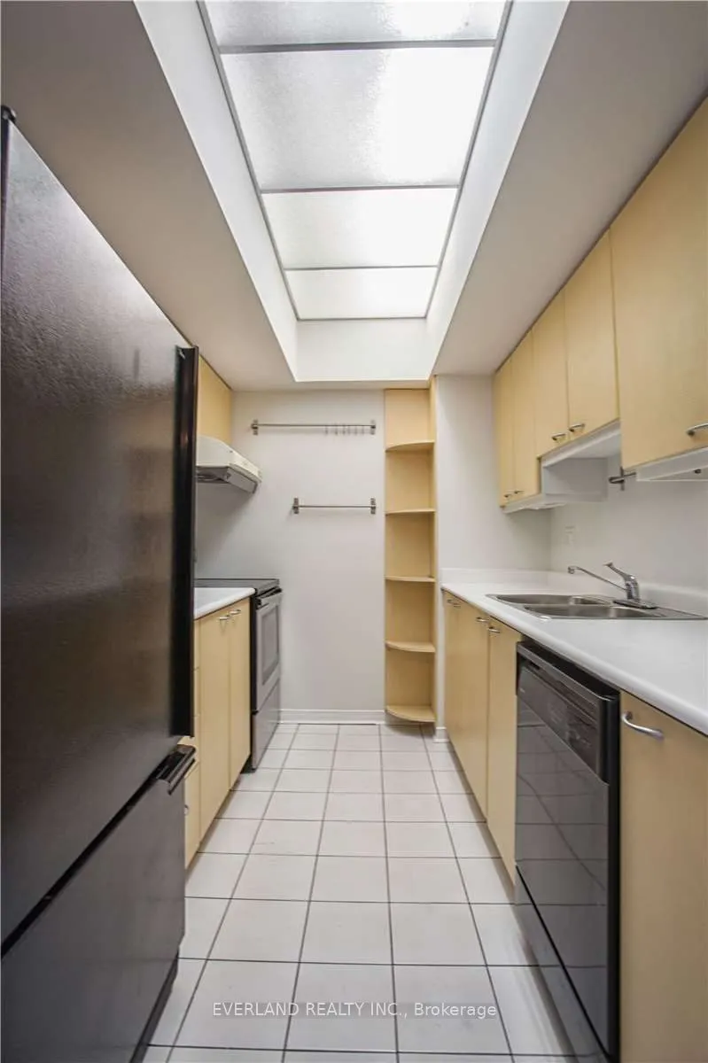 5 Concorde Place, #3711