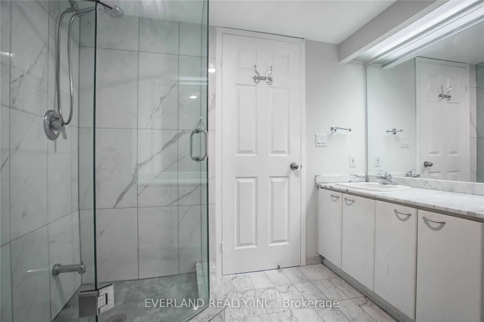 5 Concorde Place, #3711