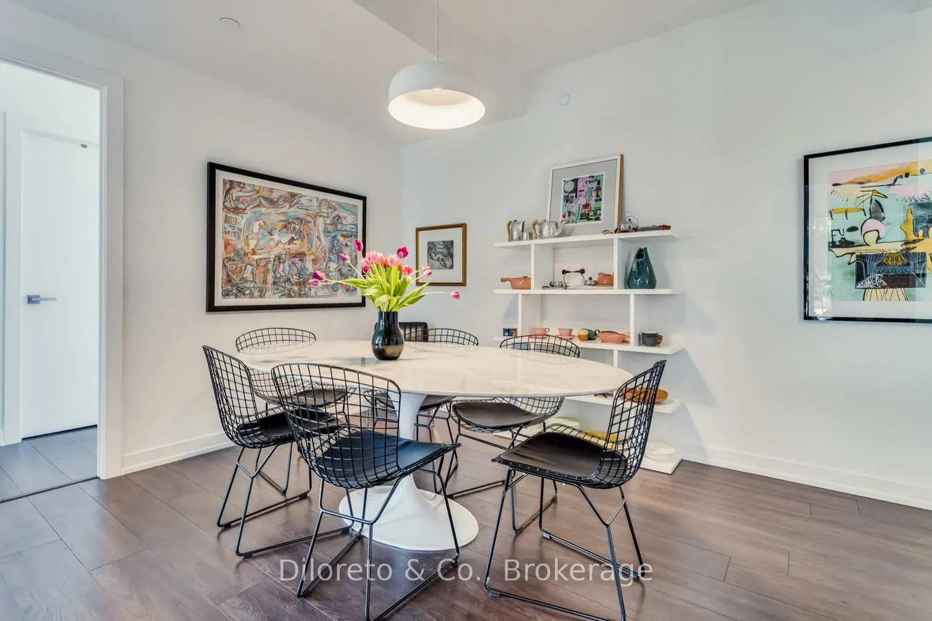 223 St Clair Avenue W, #406