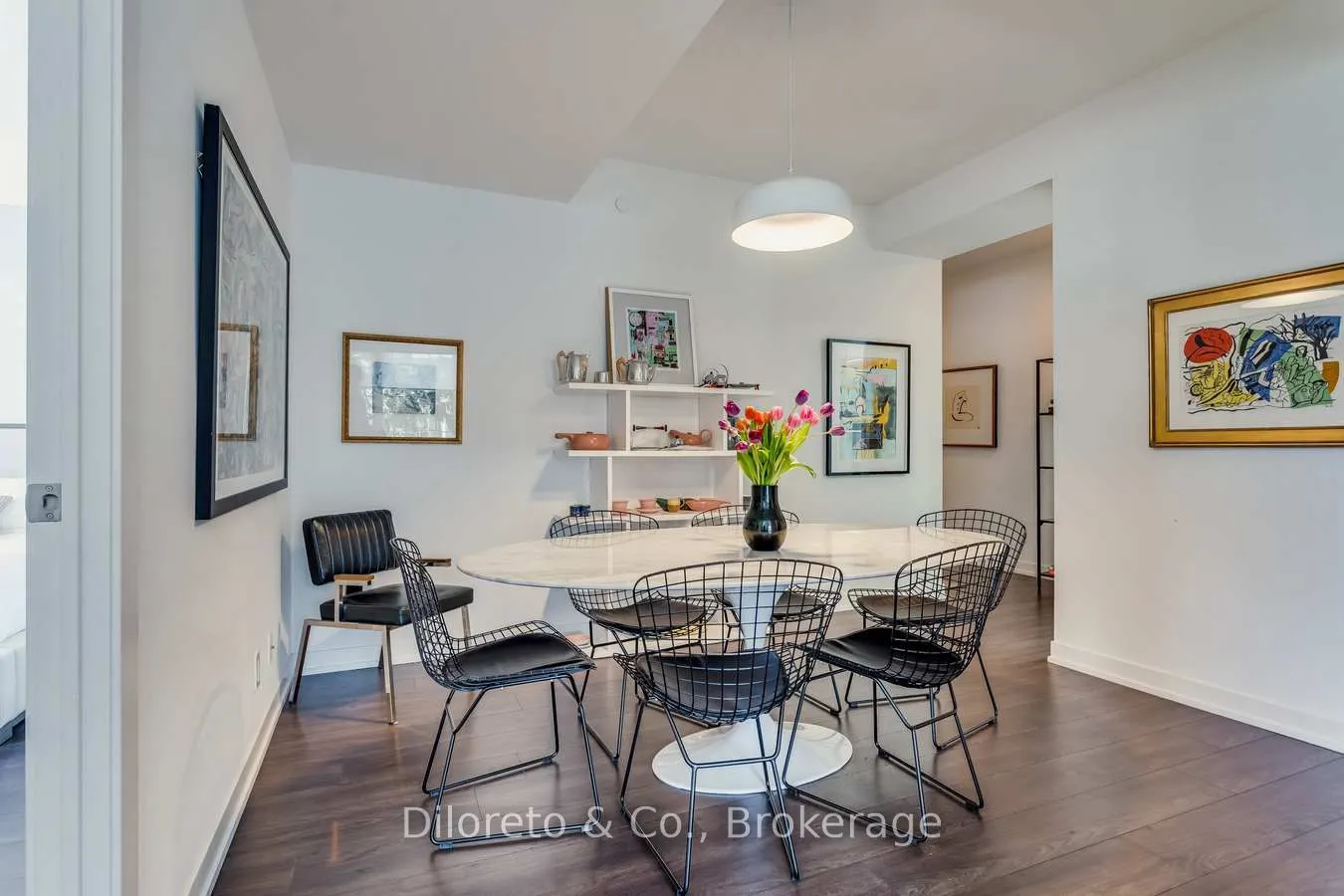223 St Clair Avenue W, #406