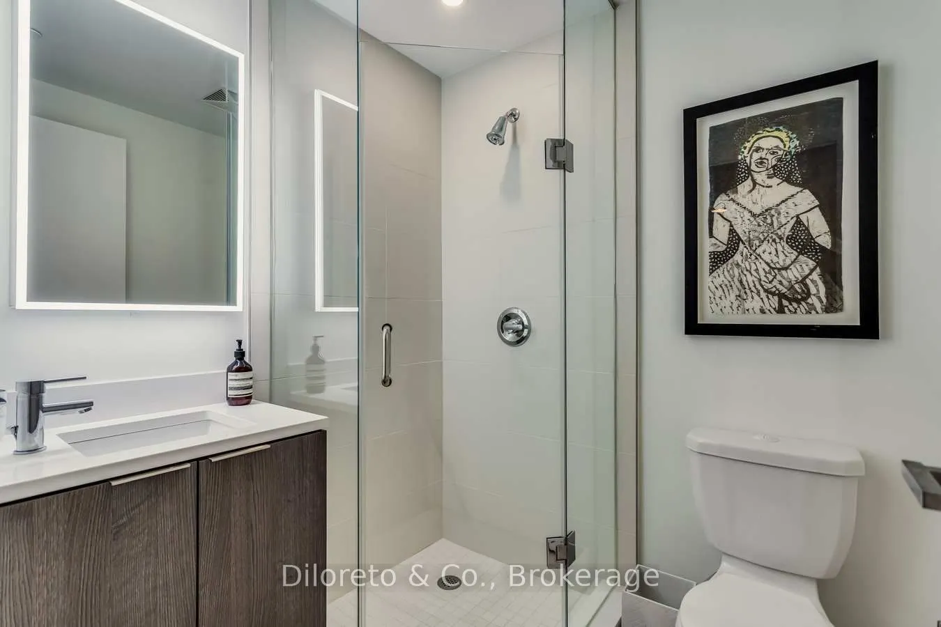 223 St Clair Avenue W, #406