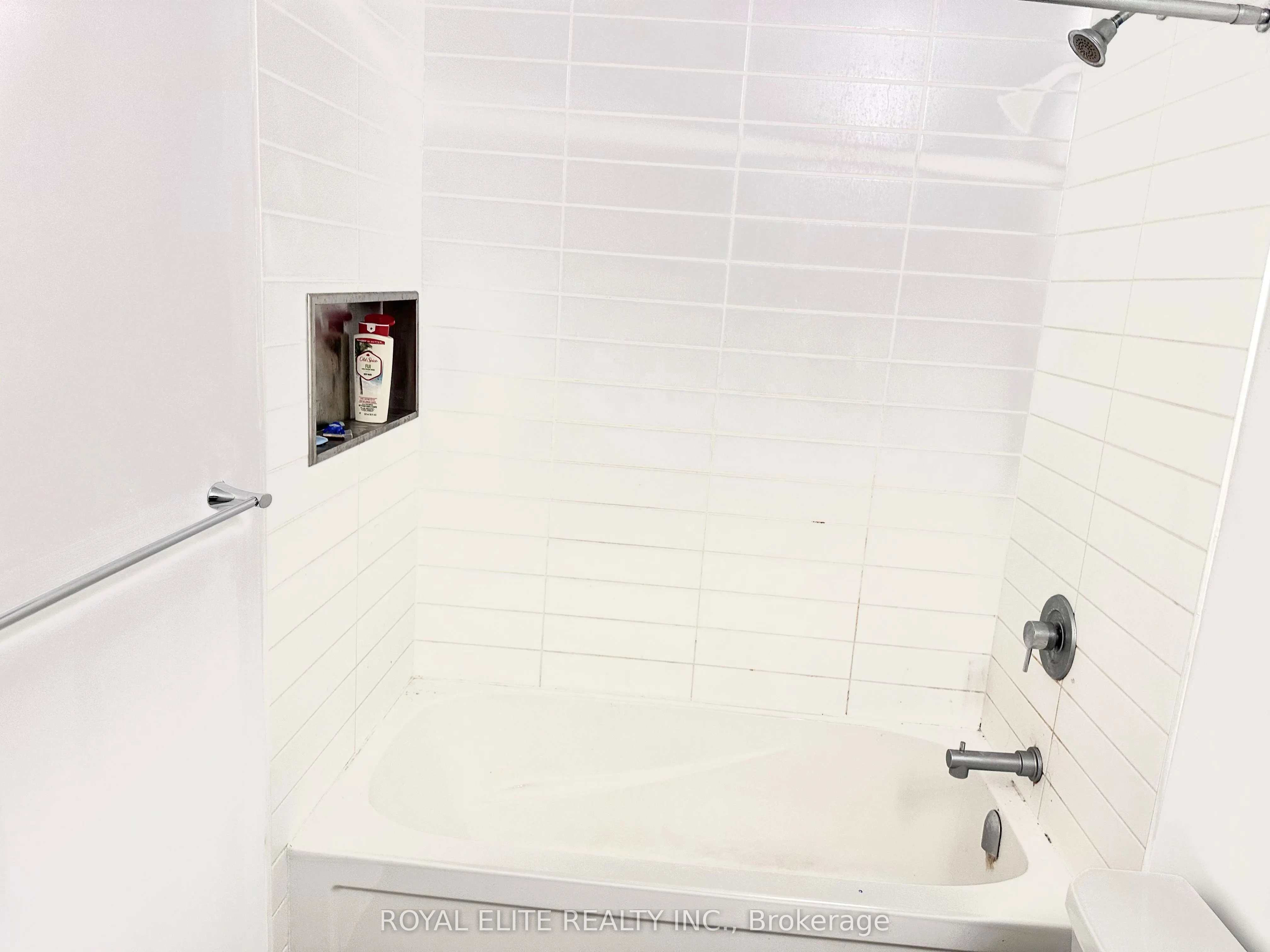 20 Tubman Avenue, #101