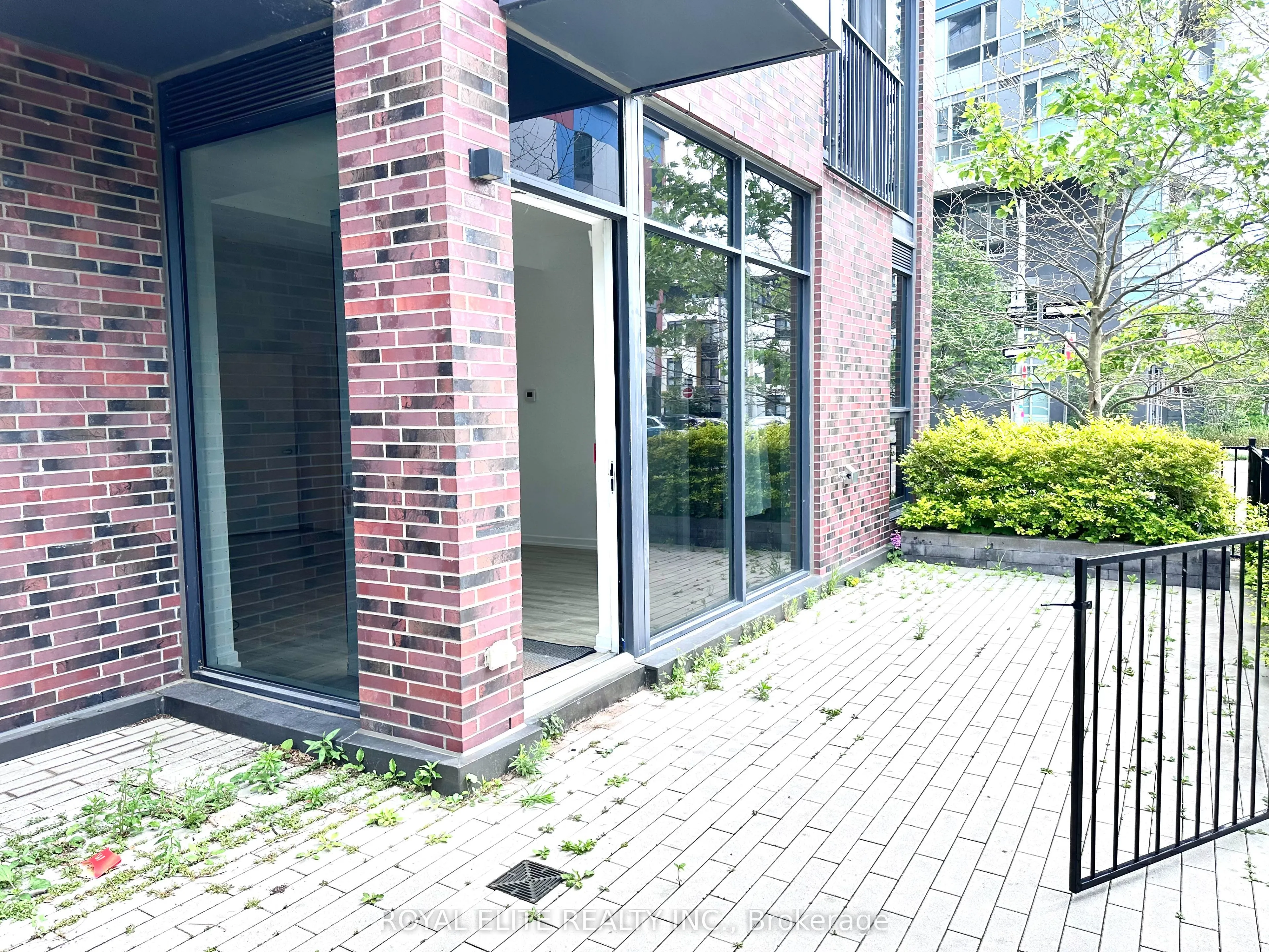 20 Tubman Avenue, #101