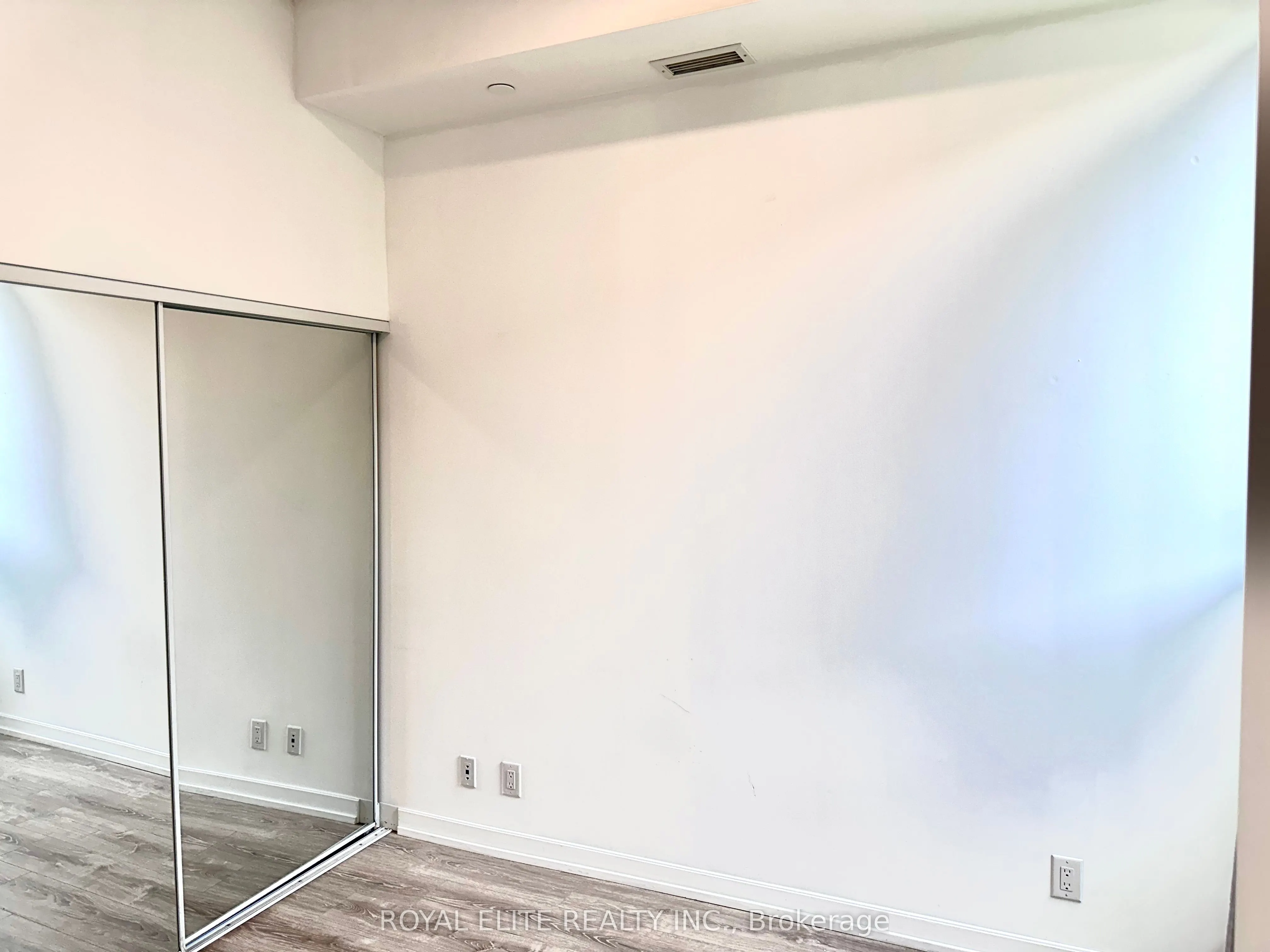 20 Tubman Avenue, #101