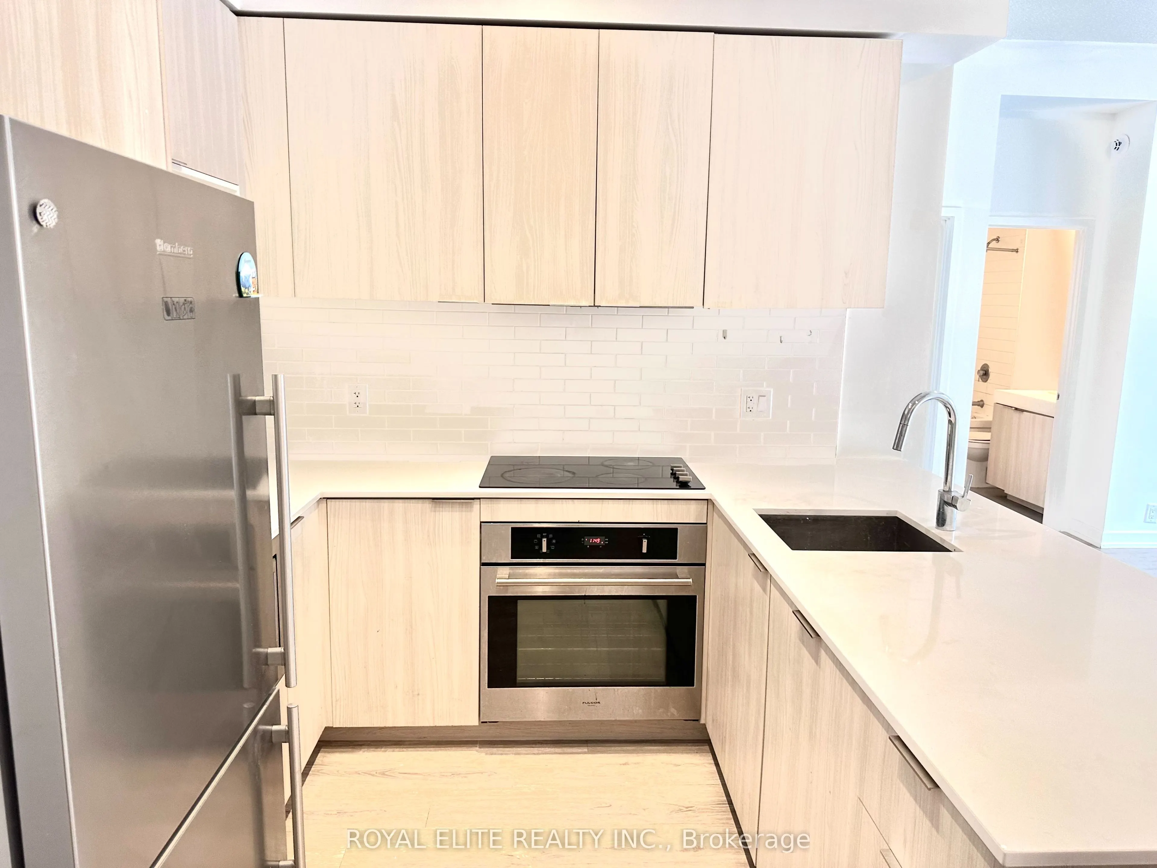 20 Tubman Avenue, #101