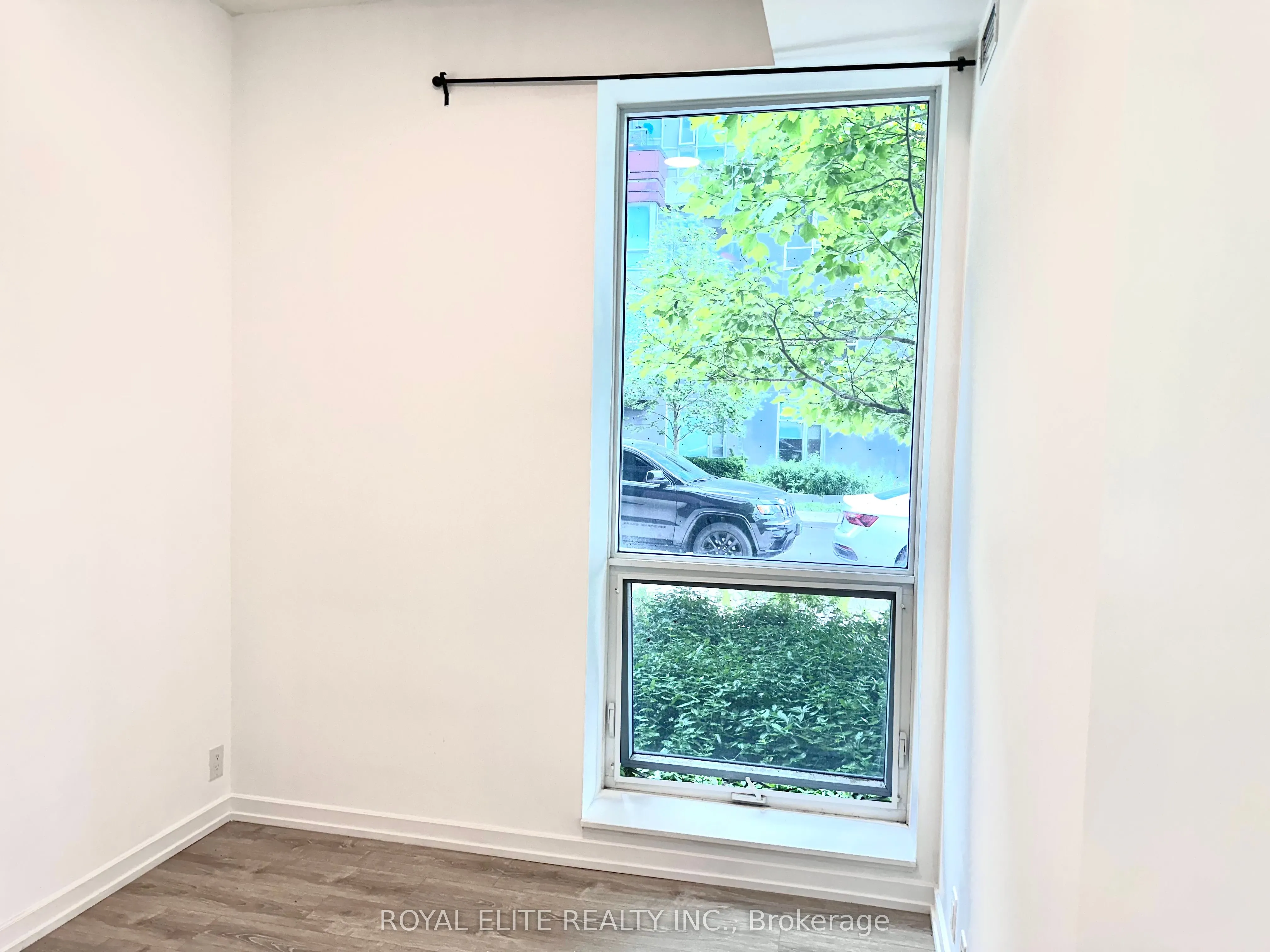 20 Tubman Avenue, #101