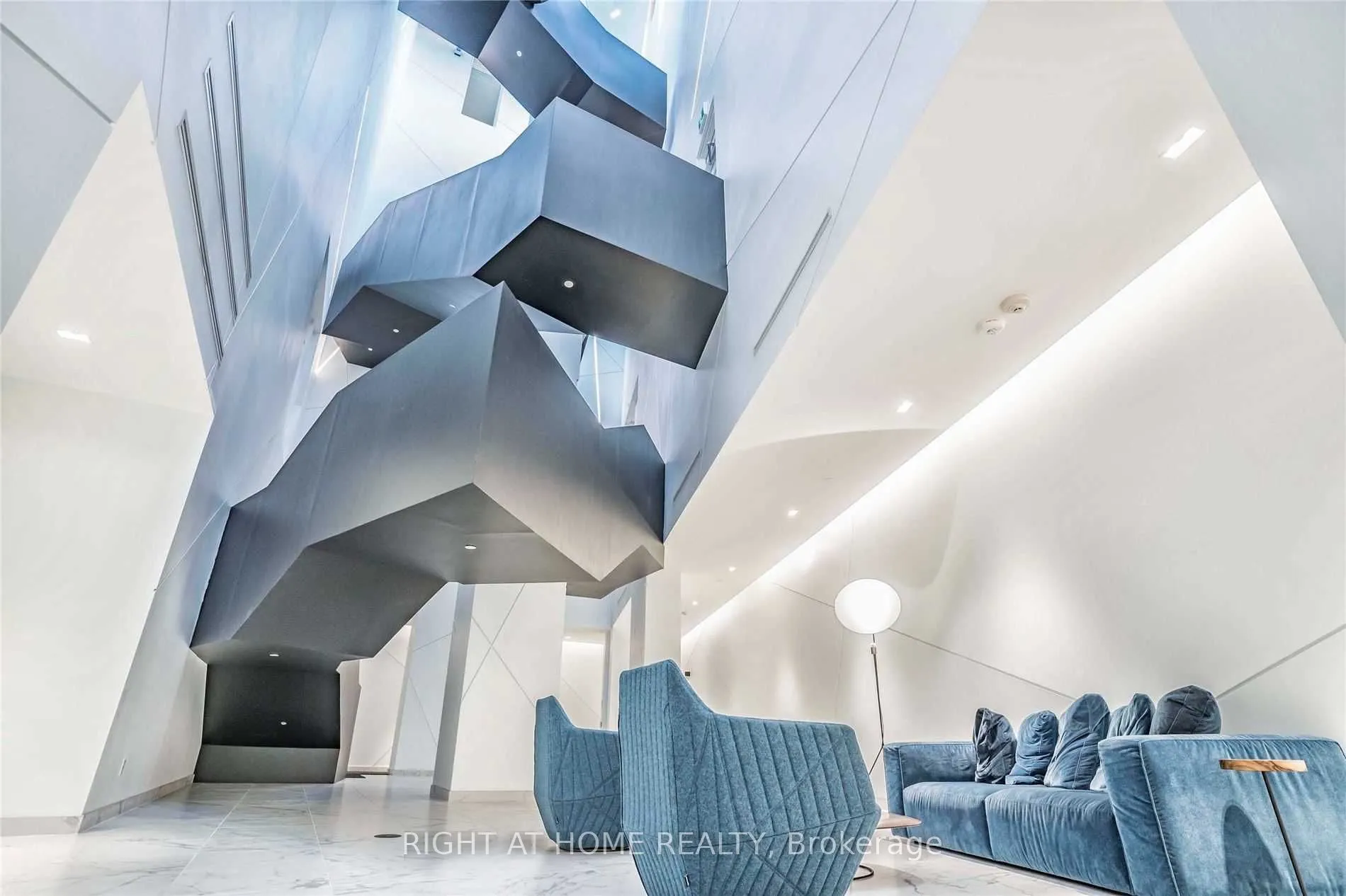 50 Ordnance Street, #3307
