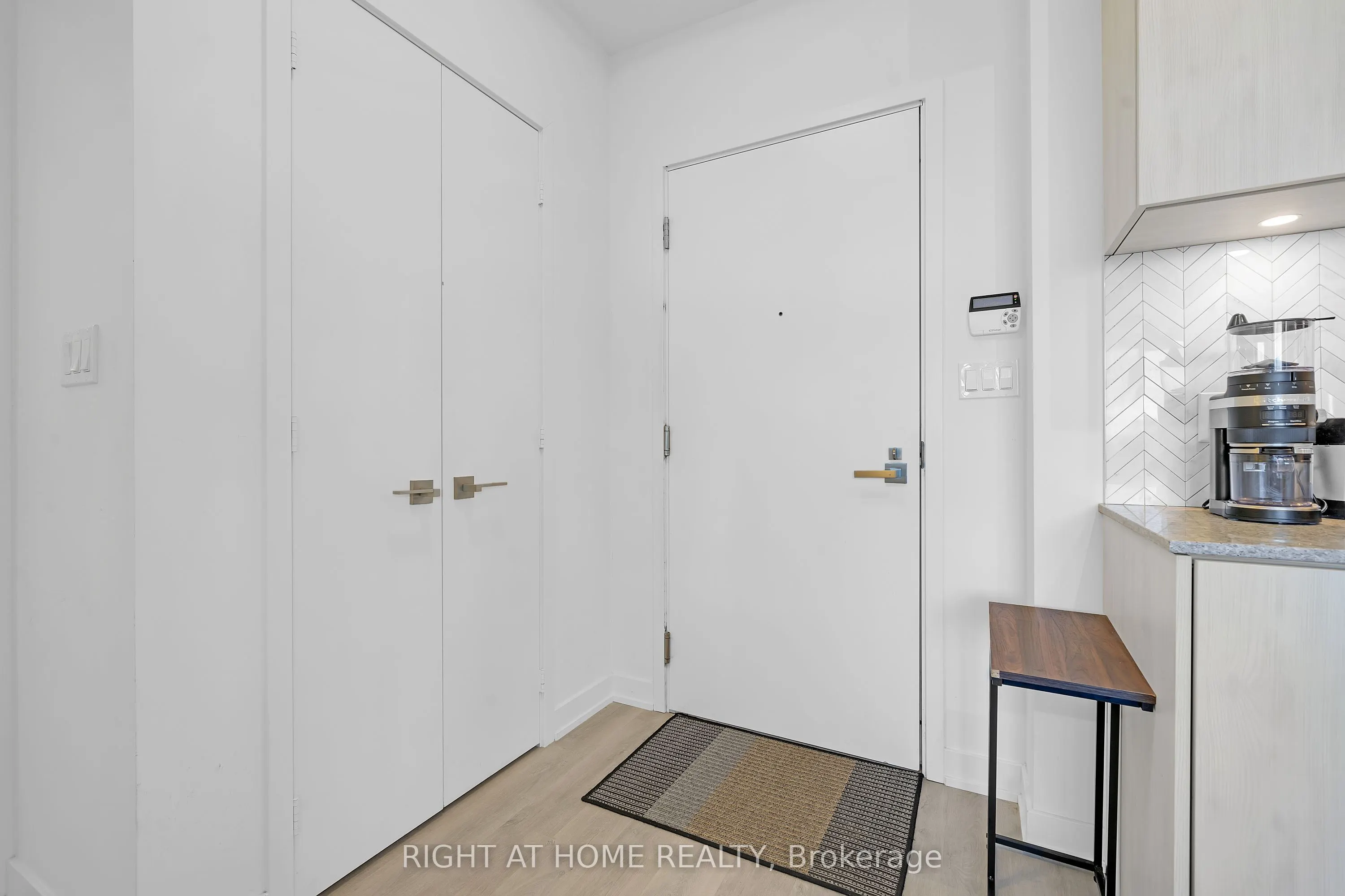 50 Ordnance Street, #3307