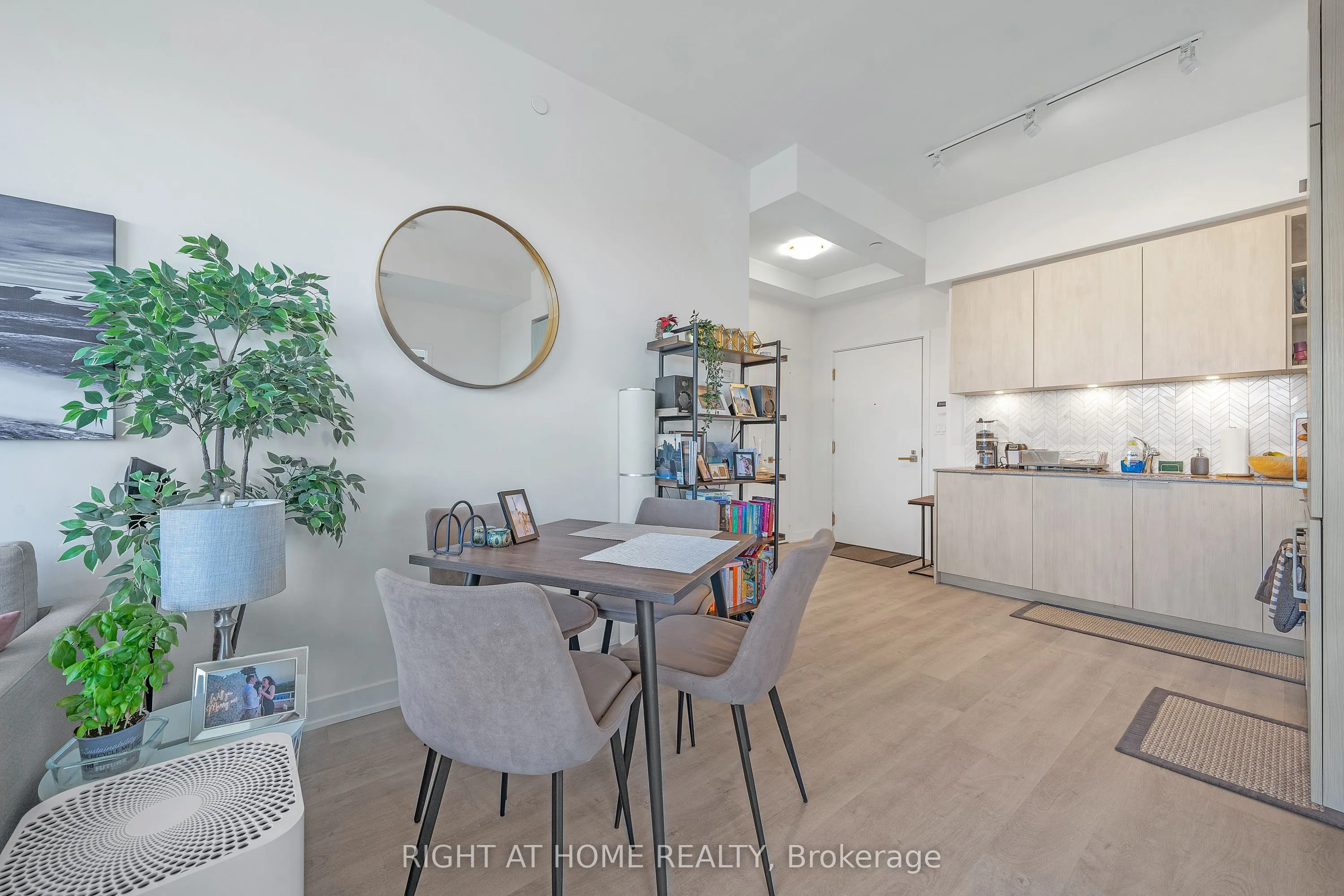 50 Ordnance Street, #3307