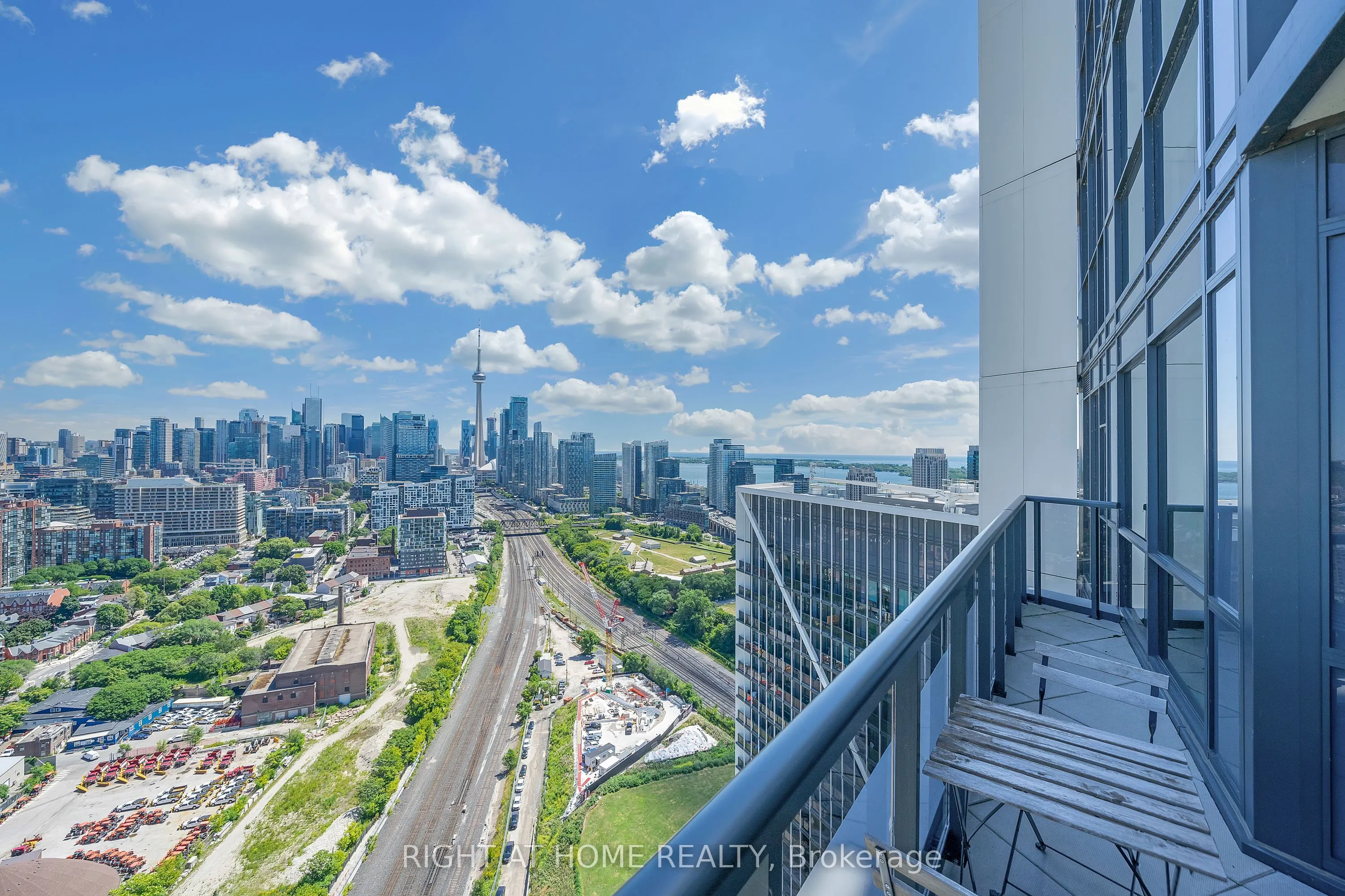 50 Ordnance Street, #3307