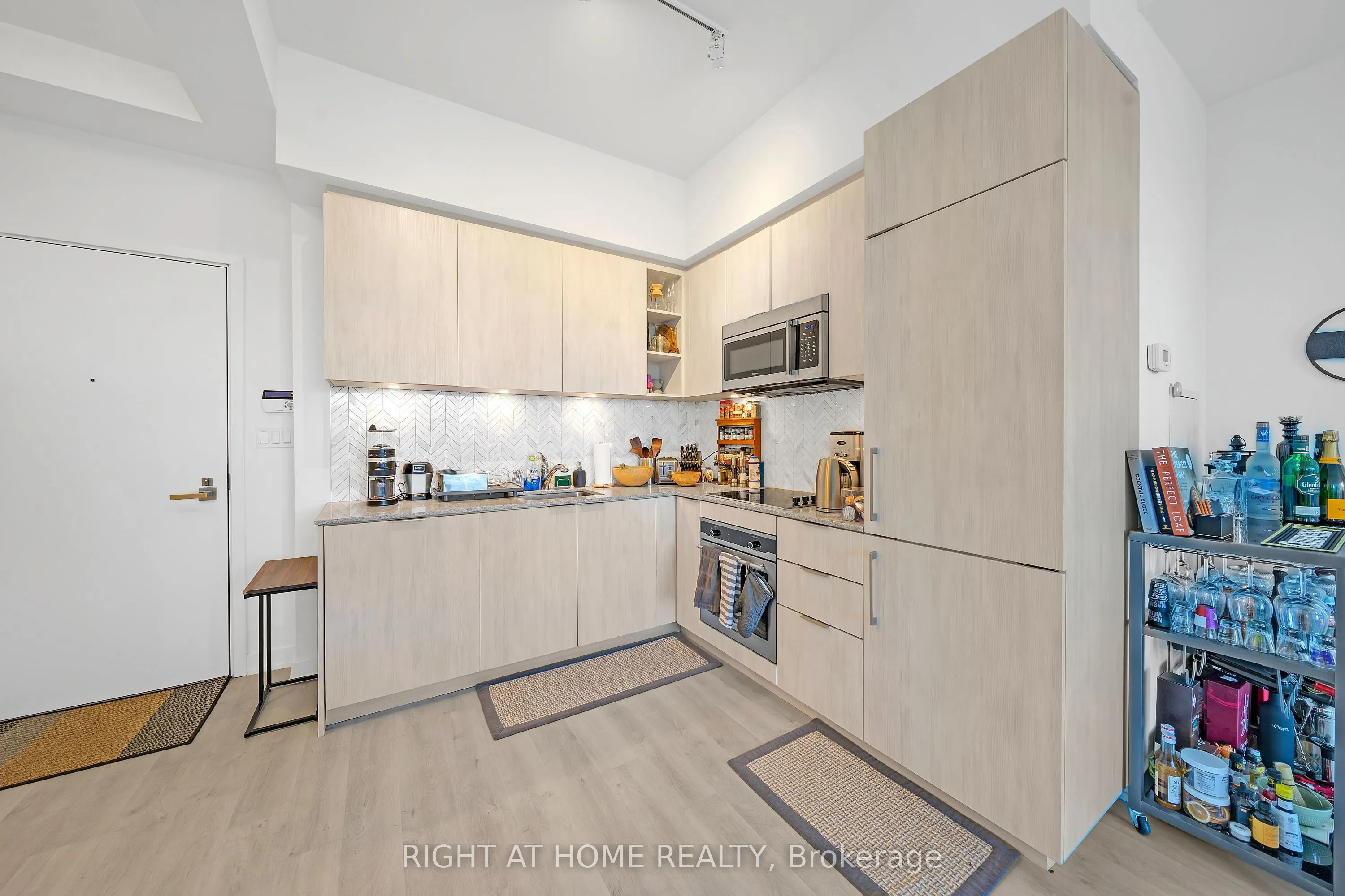 50 Ordnance Street, #3307