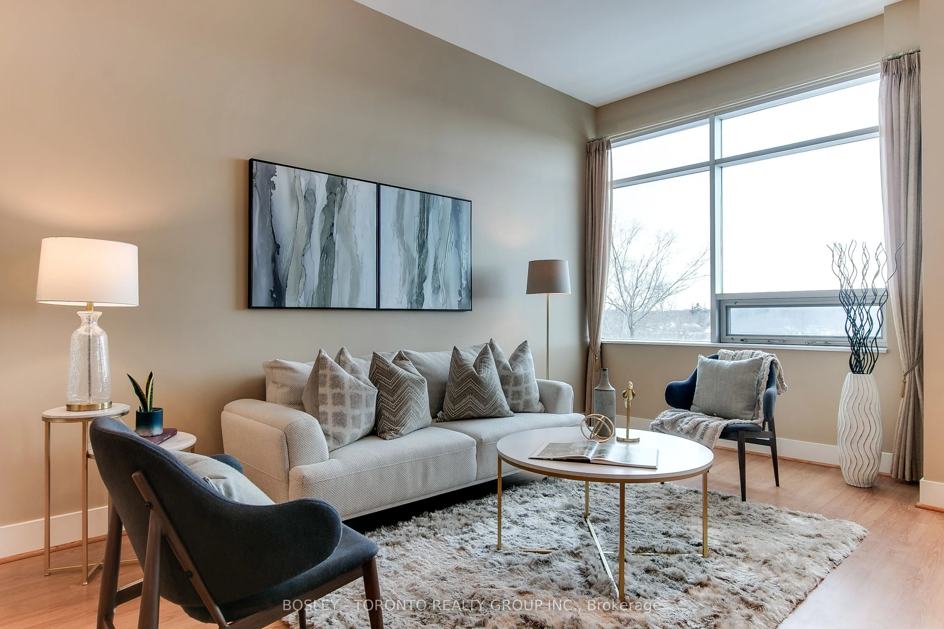 562 Eglinton Avenue E, #309