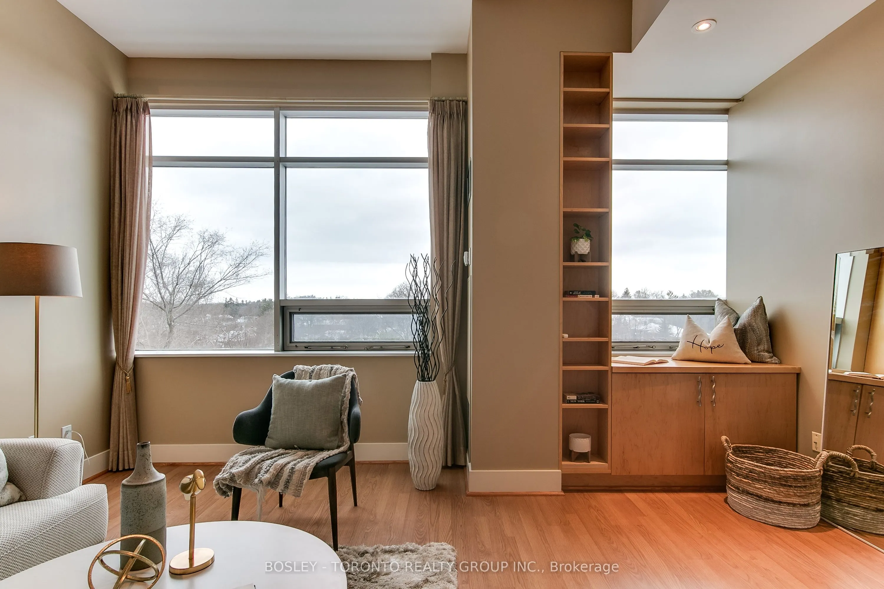 562 Eglinton Avenue E, #309