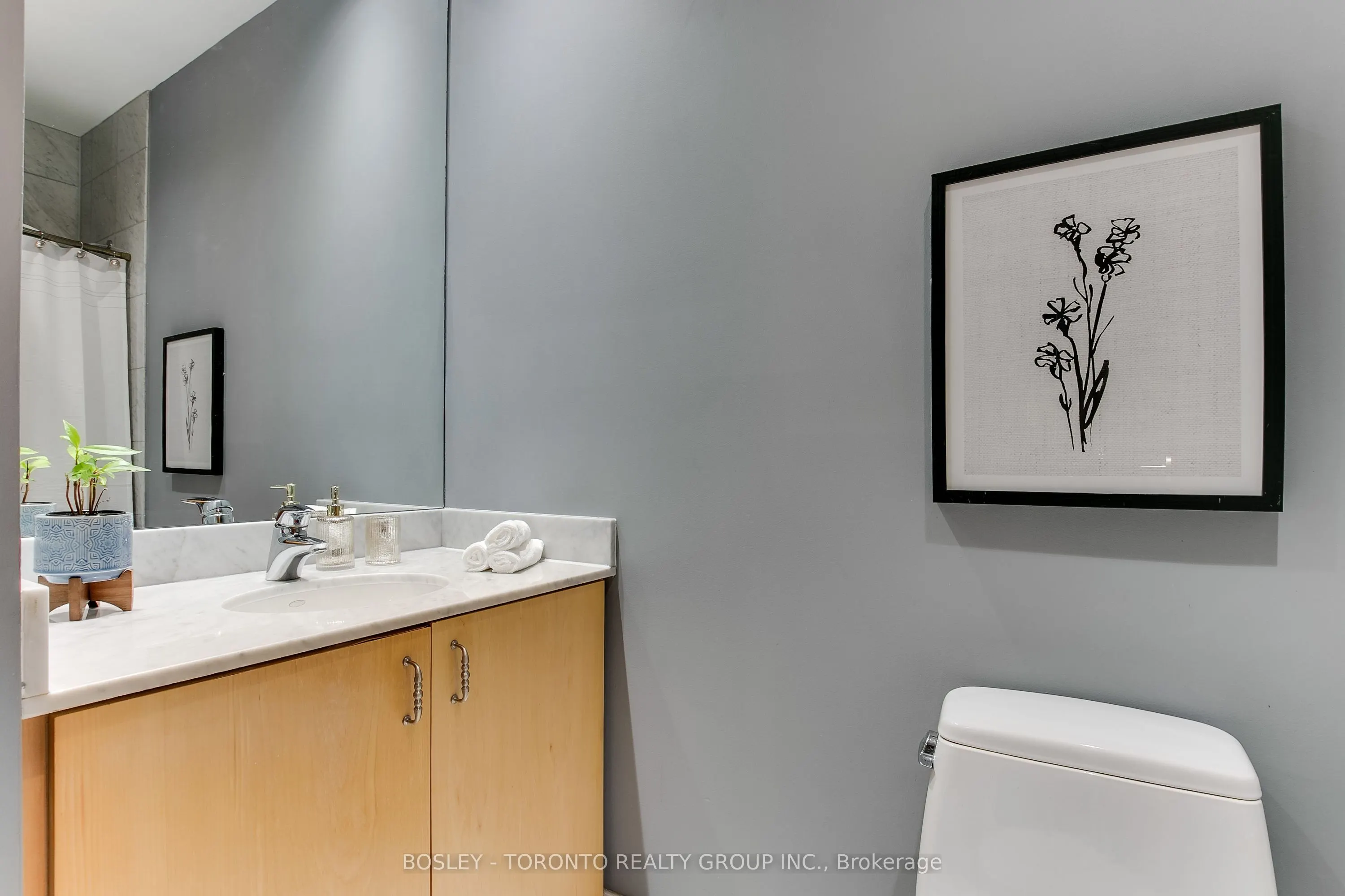 562 Eglinton Avenue E, #309