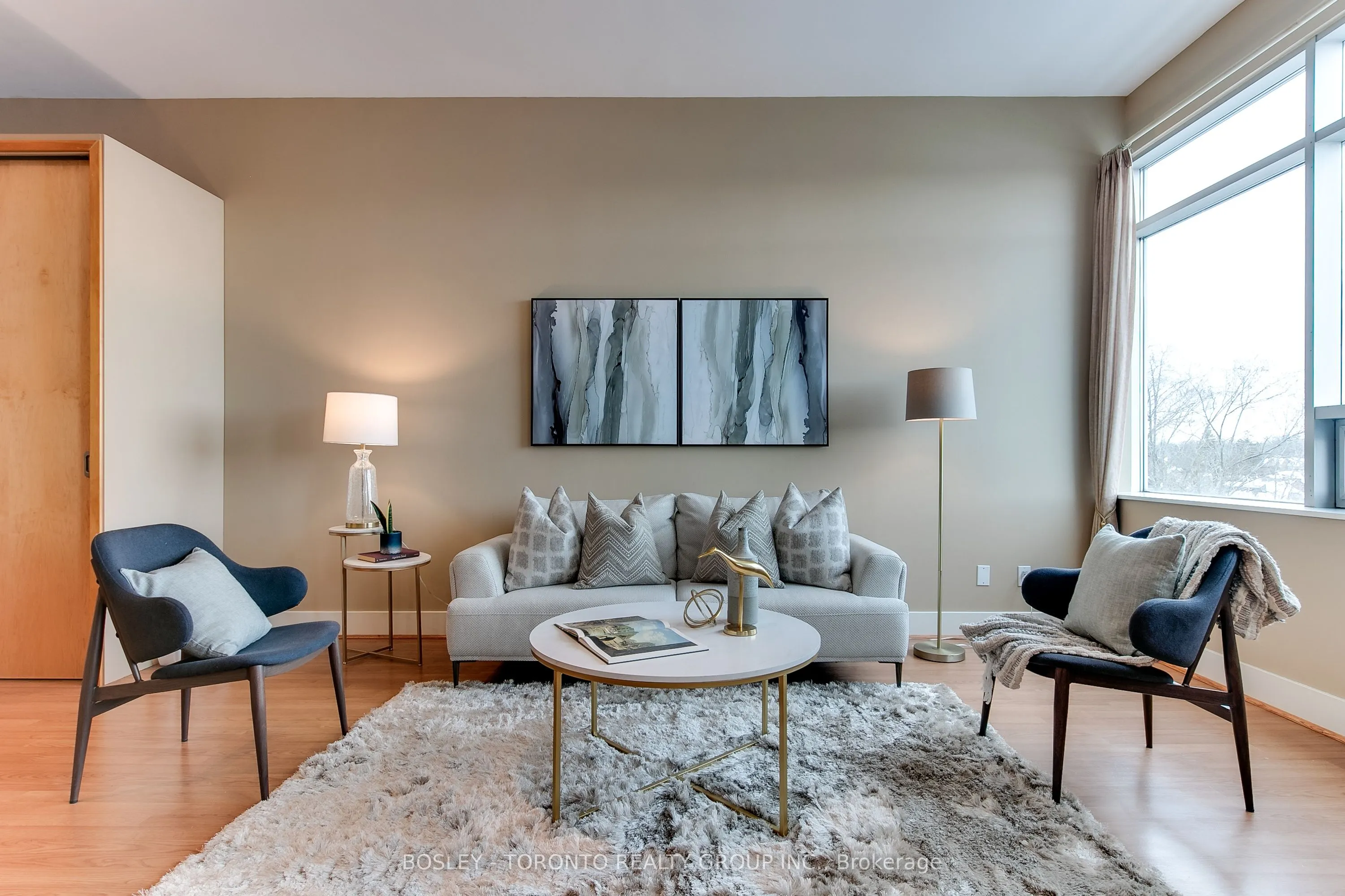 562 Eglinton Avenue E, #309
