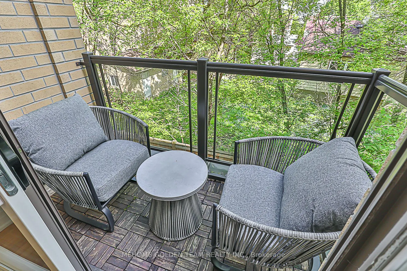 23 Eldora Avenue, #81