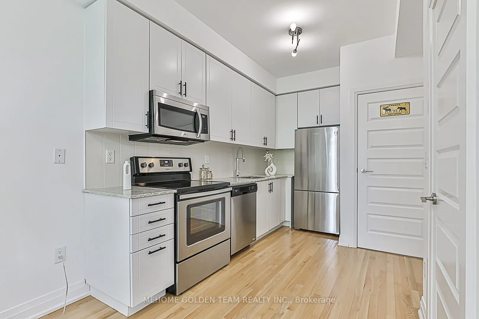 23 Eldora Avenue, #81