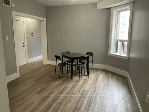 614 COLLEGE Street, #1