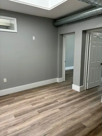 614 COLLEGE Street, #1
