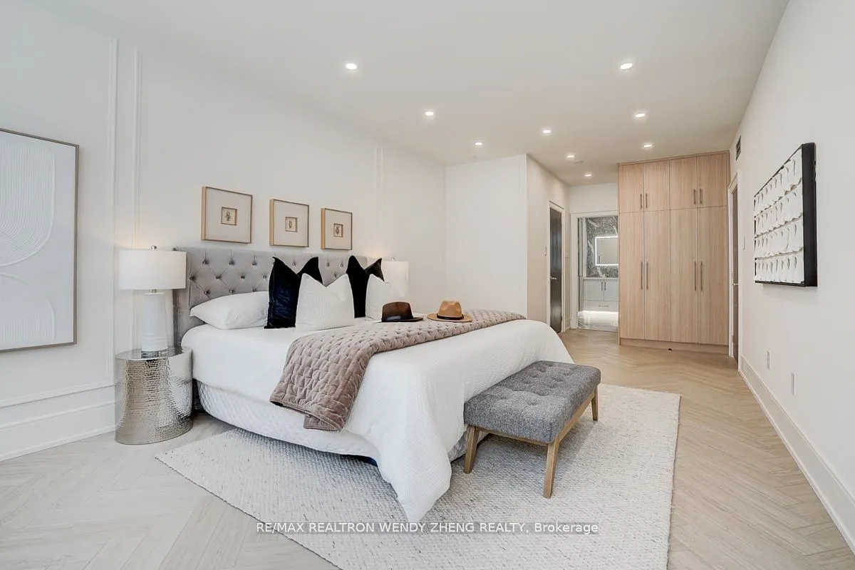 65 SPRING GARDEN Avenue, #102