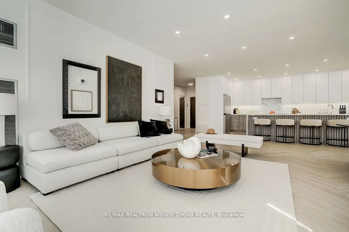 65 SPRING GARDEN Avenue, #102