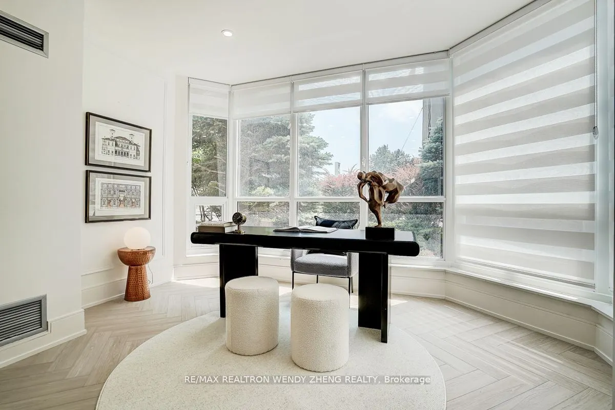 65 SPRING GARDEN Avenue, #102
