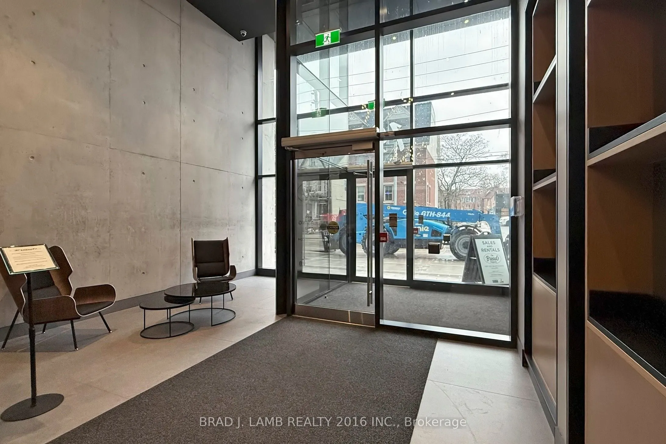 195 McCaul Street, #1014