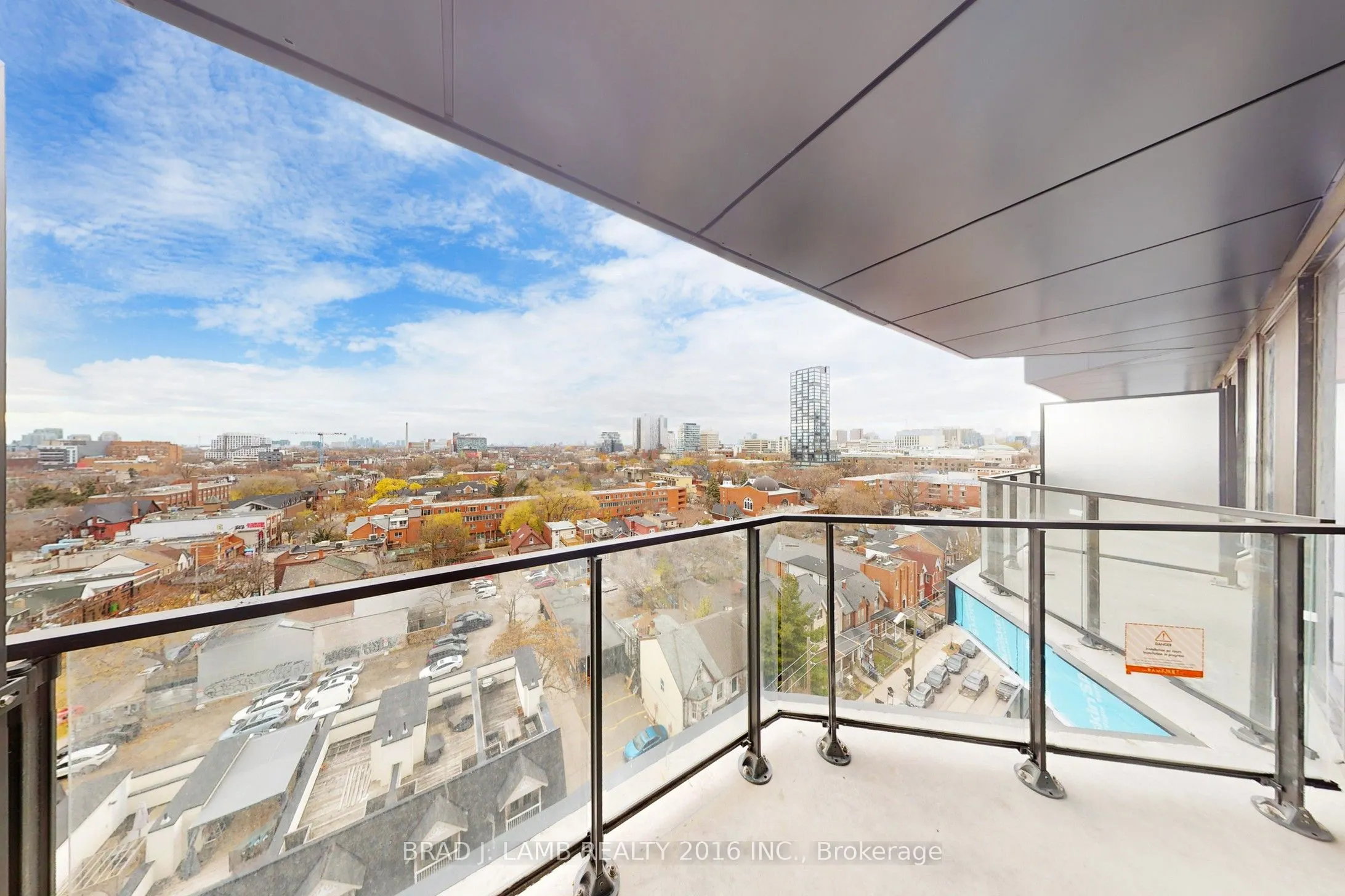 195 McCaul Street, #1014
