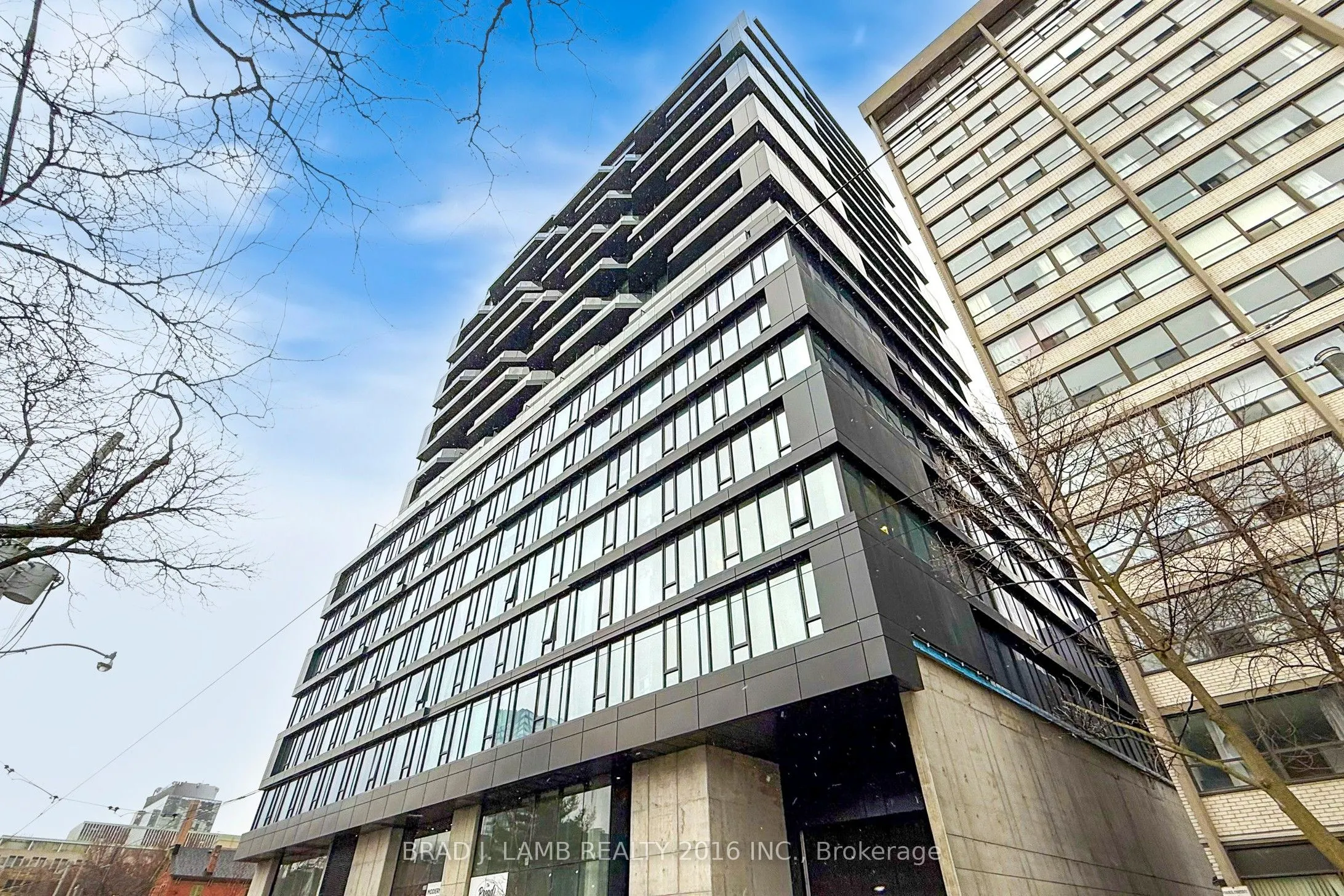 195 McCaul Street, #1014