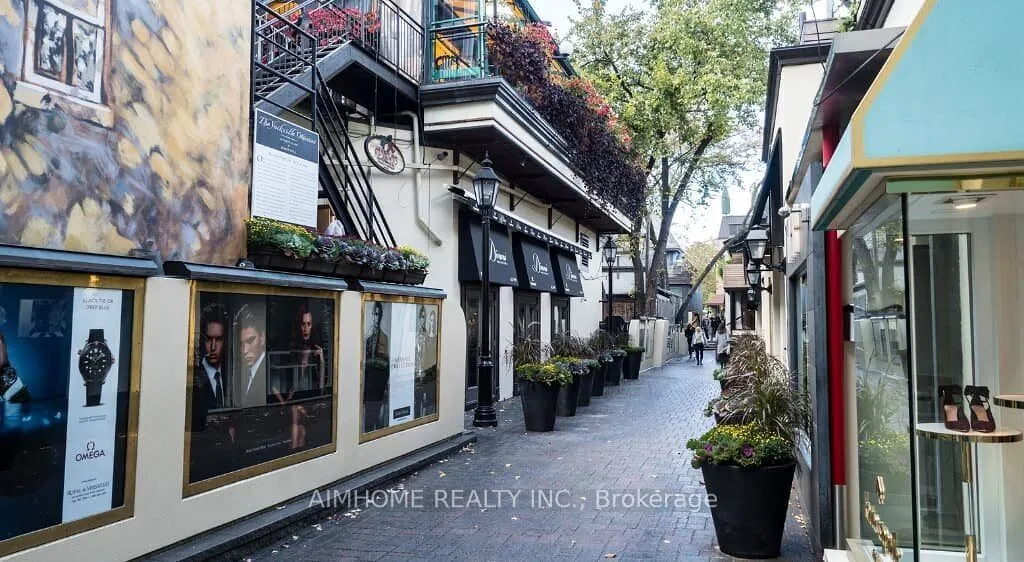 155 Yorkville Avenue, #1714