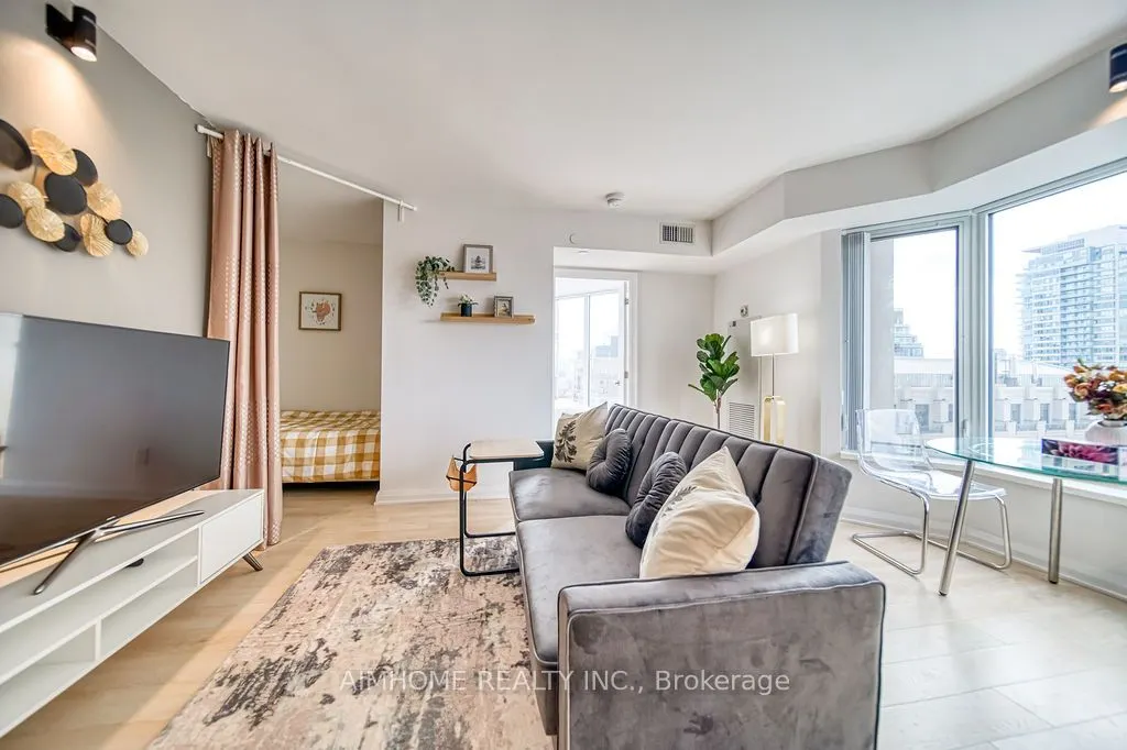 155 Yorkville Avenue, #1714