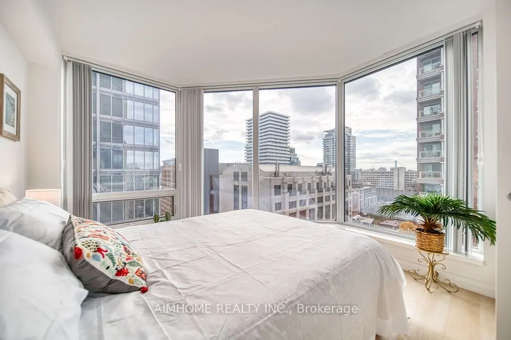 155 Yorkville Avenue, #1714