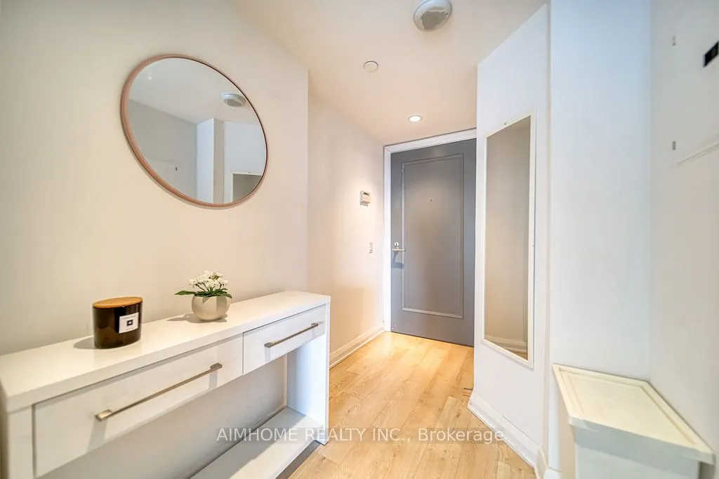 155 Yorkville Avenue, #1714