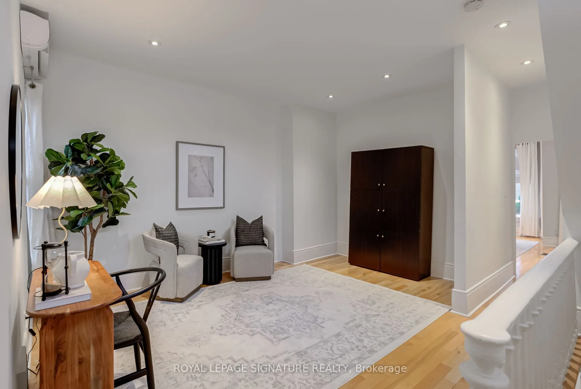 20 Manning Avenue