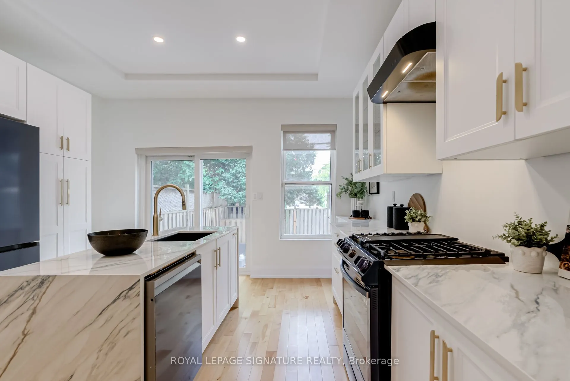 20 Manning Avenue