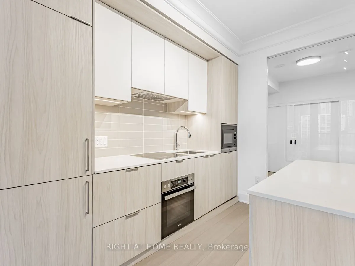 123 Portland Street, #Unit 505