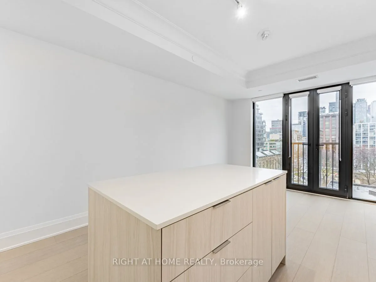 123 Portland Street, #705