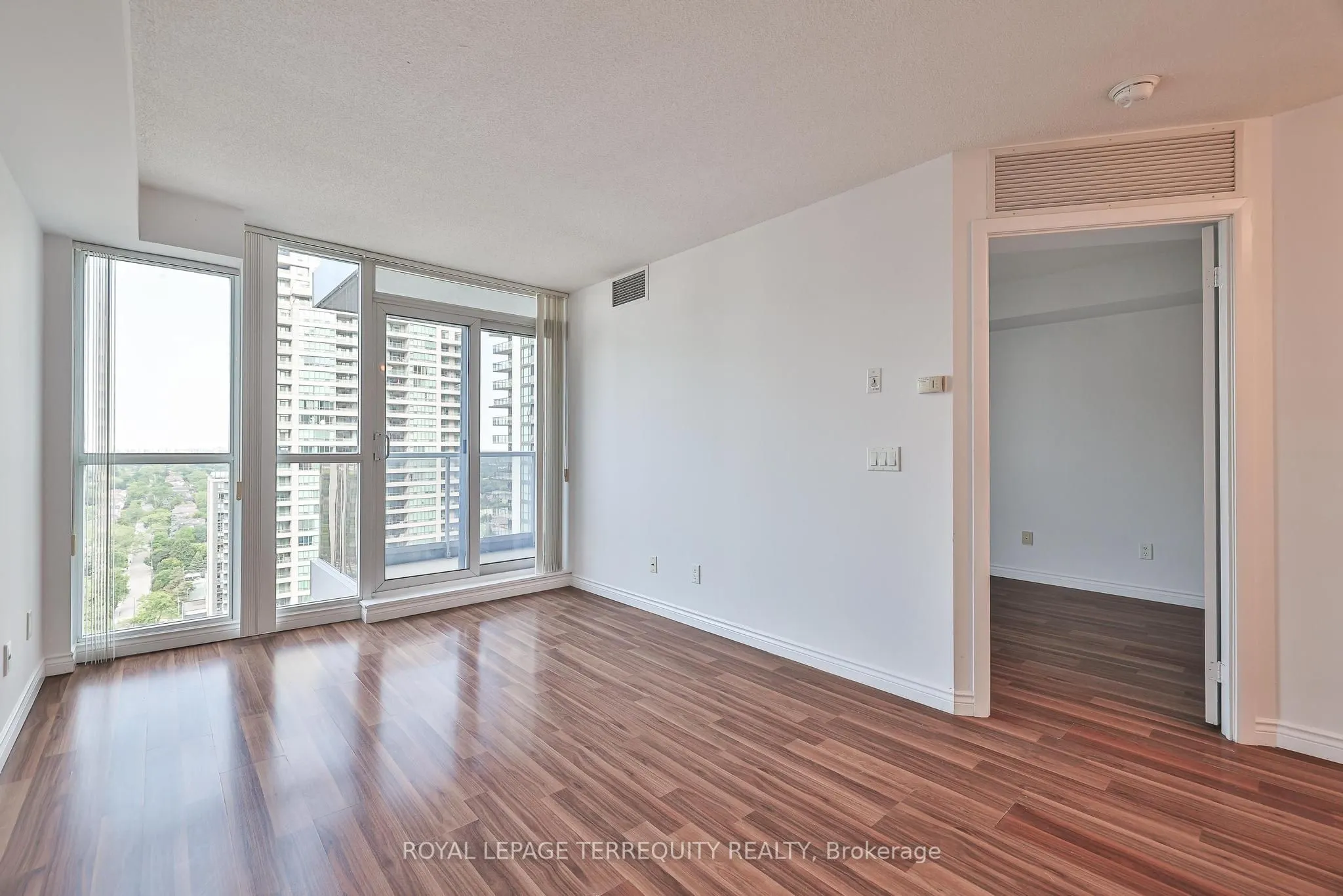 4968 Yonge Street, #2706