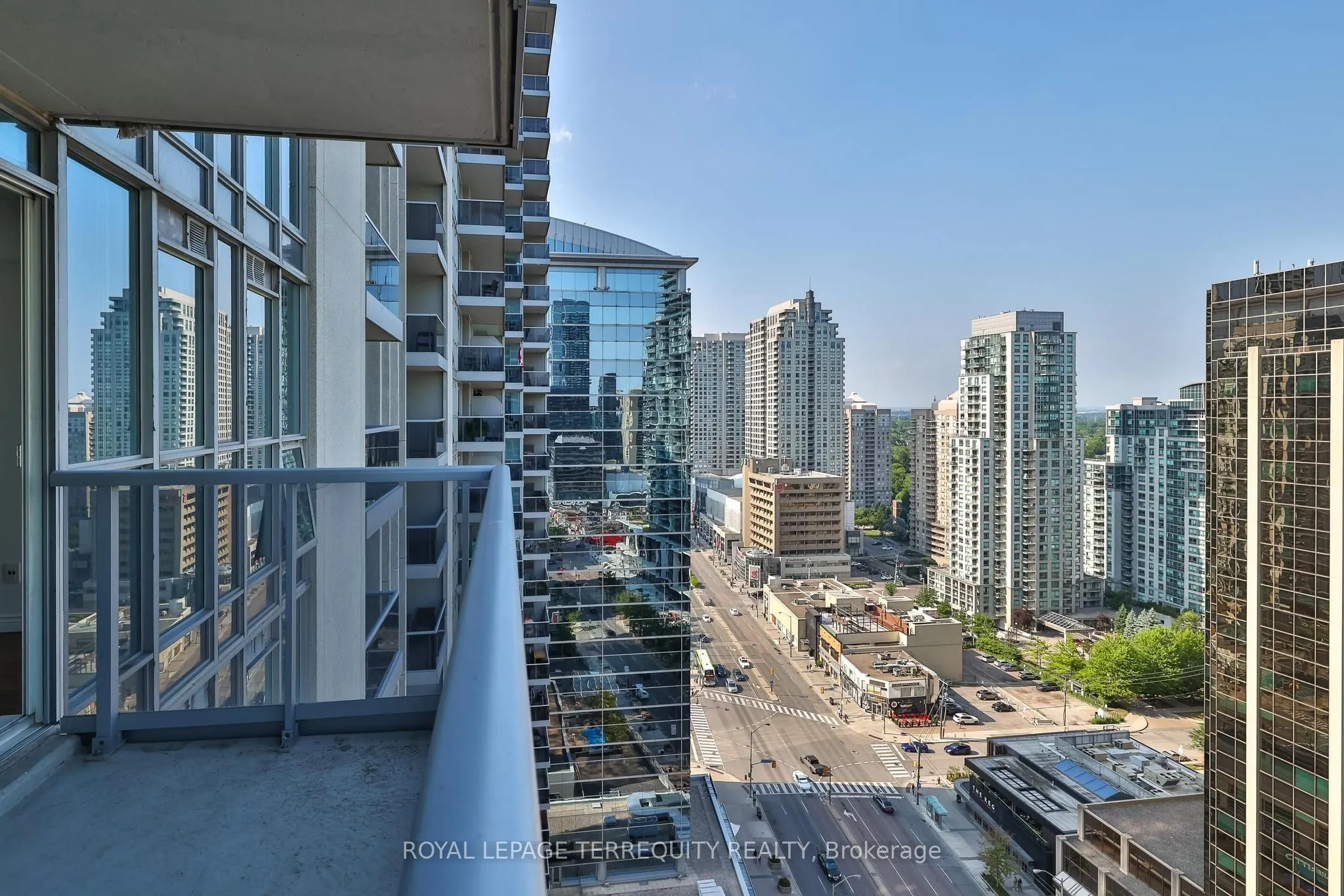 4968 Yonge Street, #2706