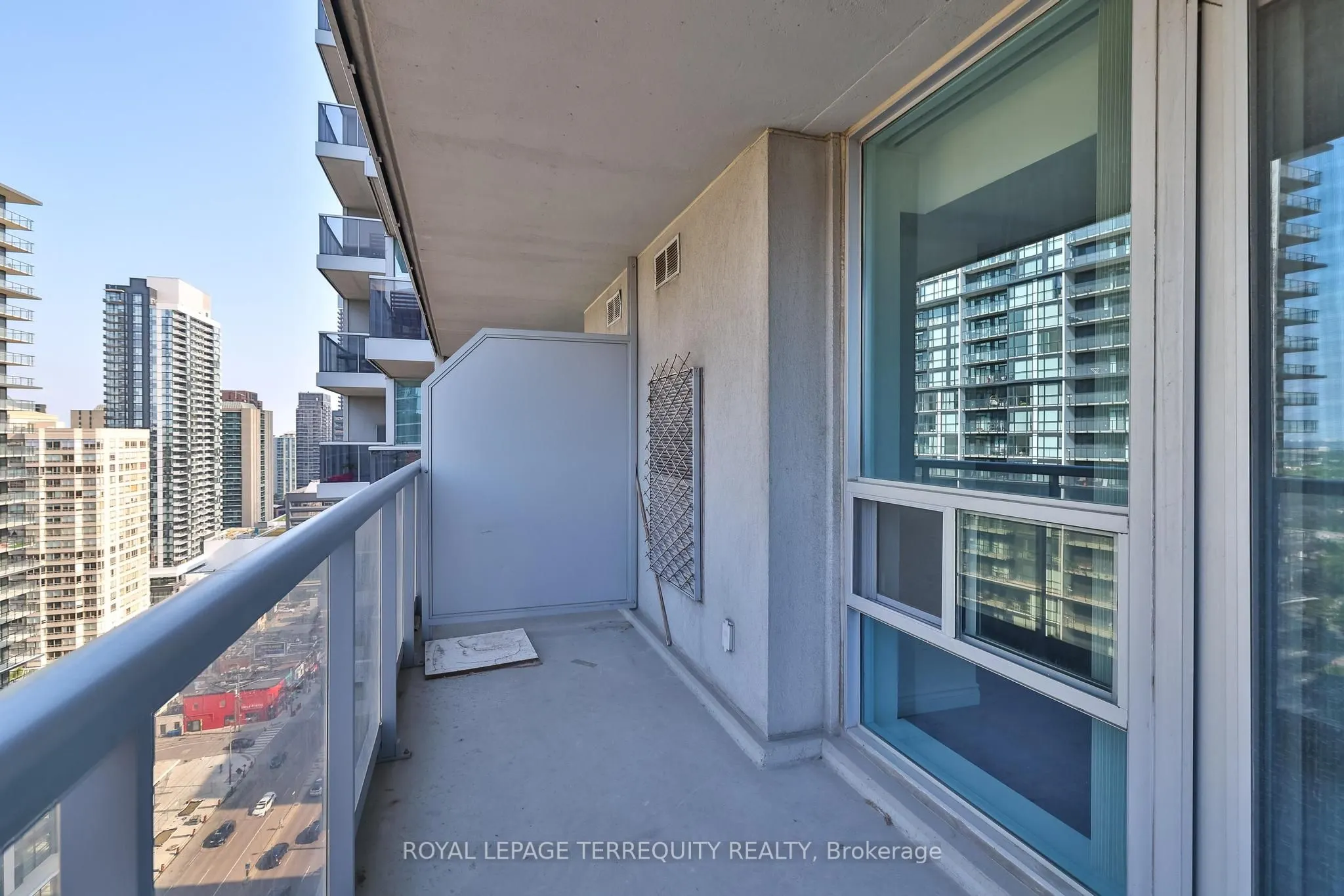 4968 Yonge Street, #2706