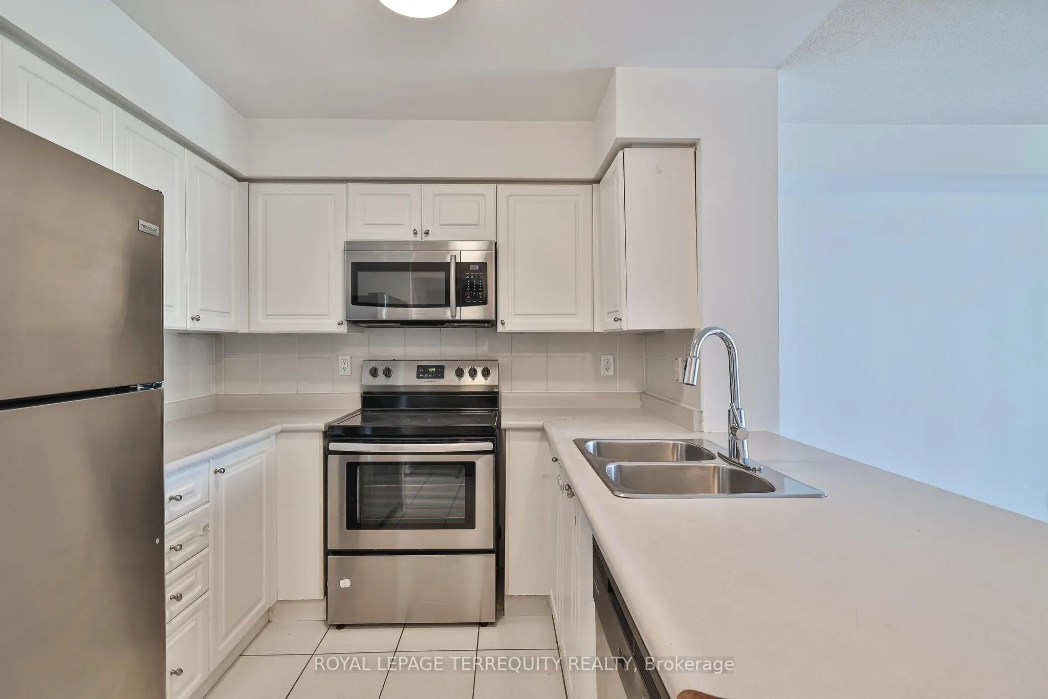 4968 Yonge Street, #2706