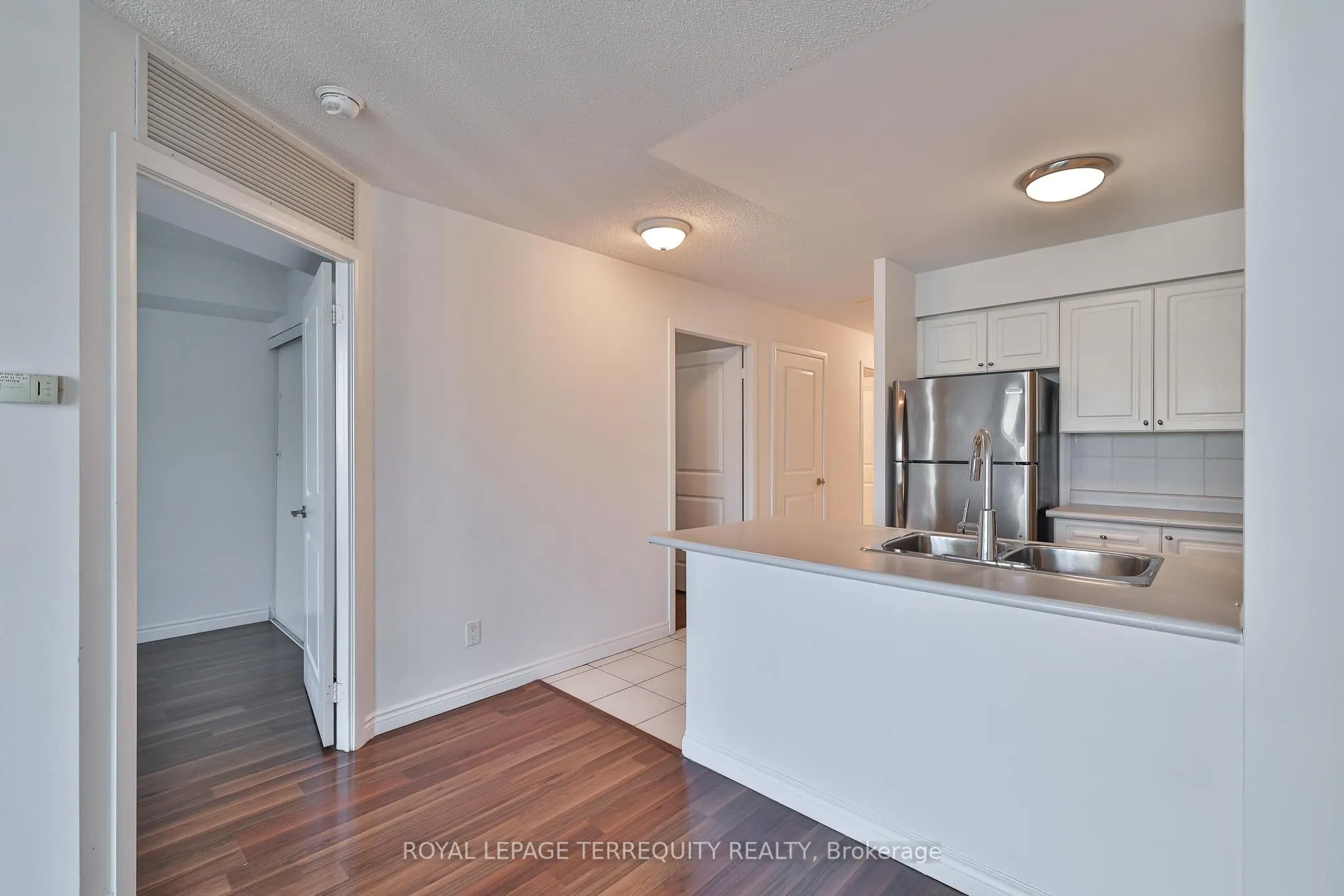 4968 Yonge Street, #2706