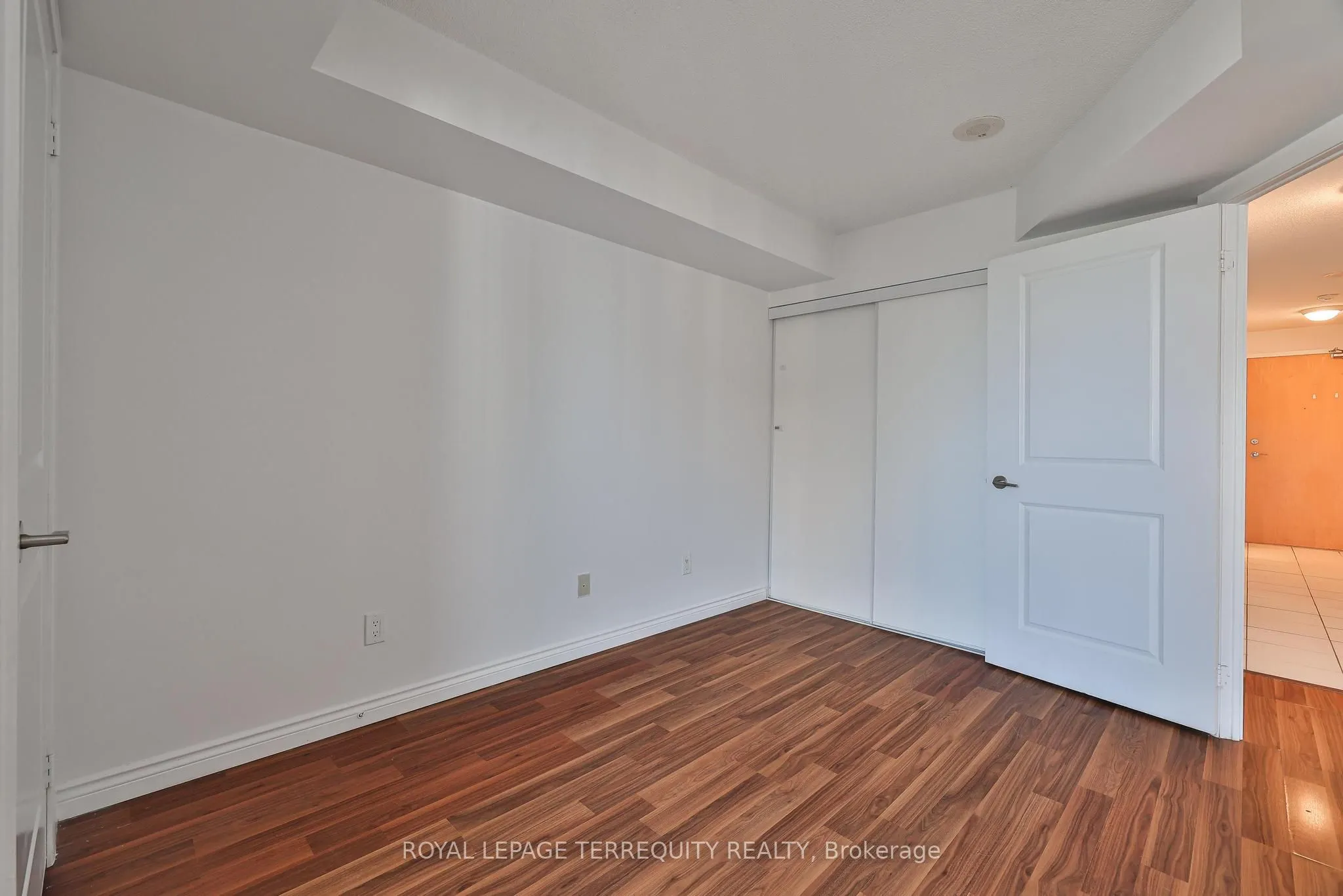 4968 Yonge Street, #2706