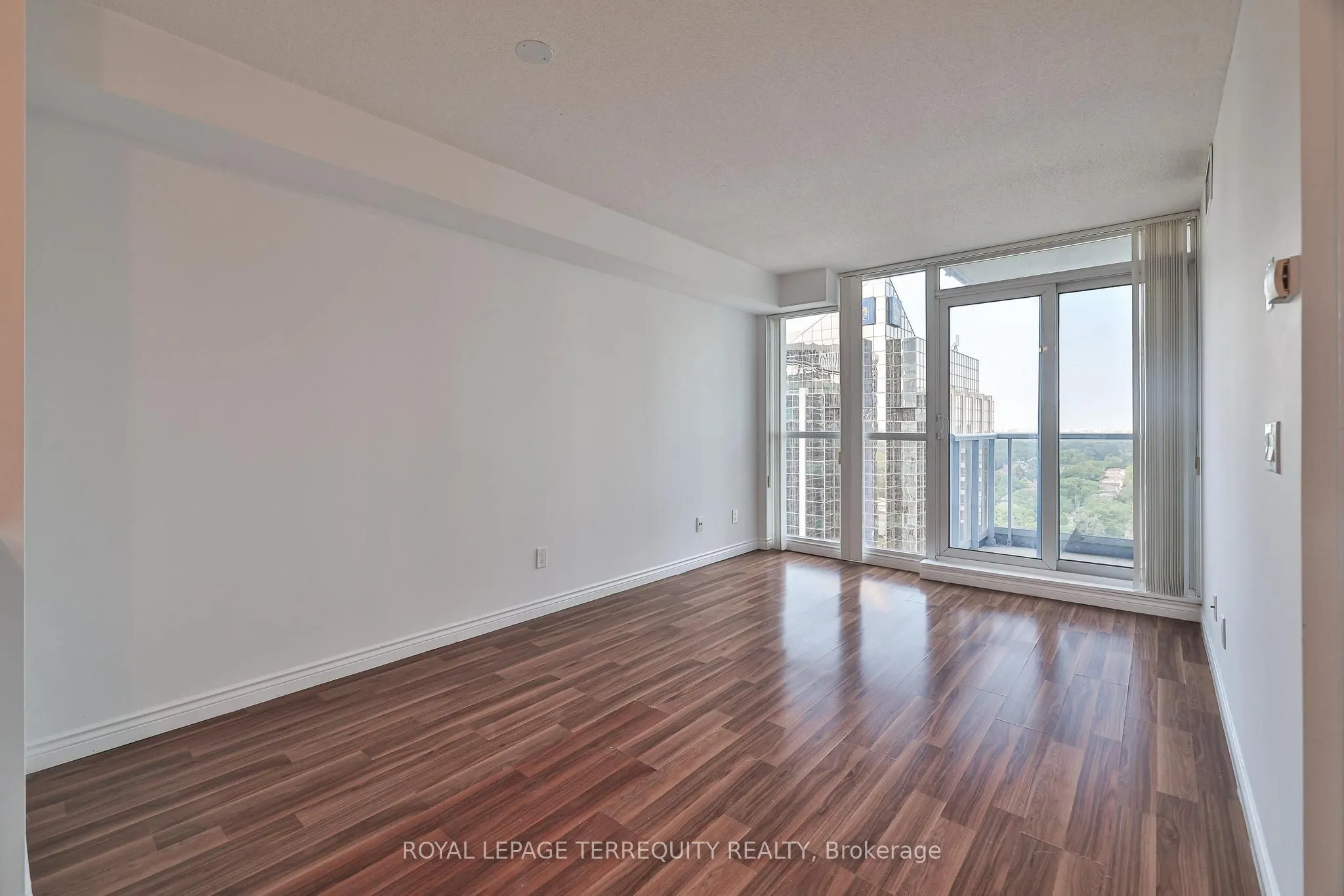 4968 Yonge Street, #2706